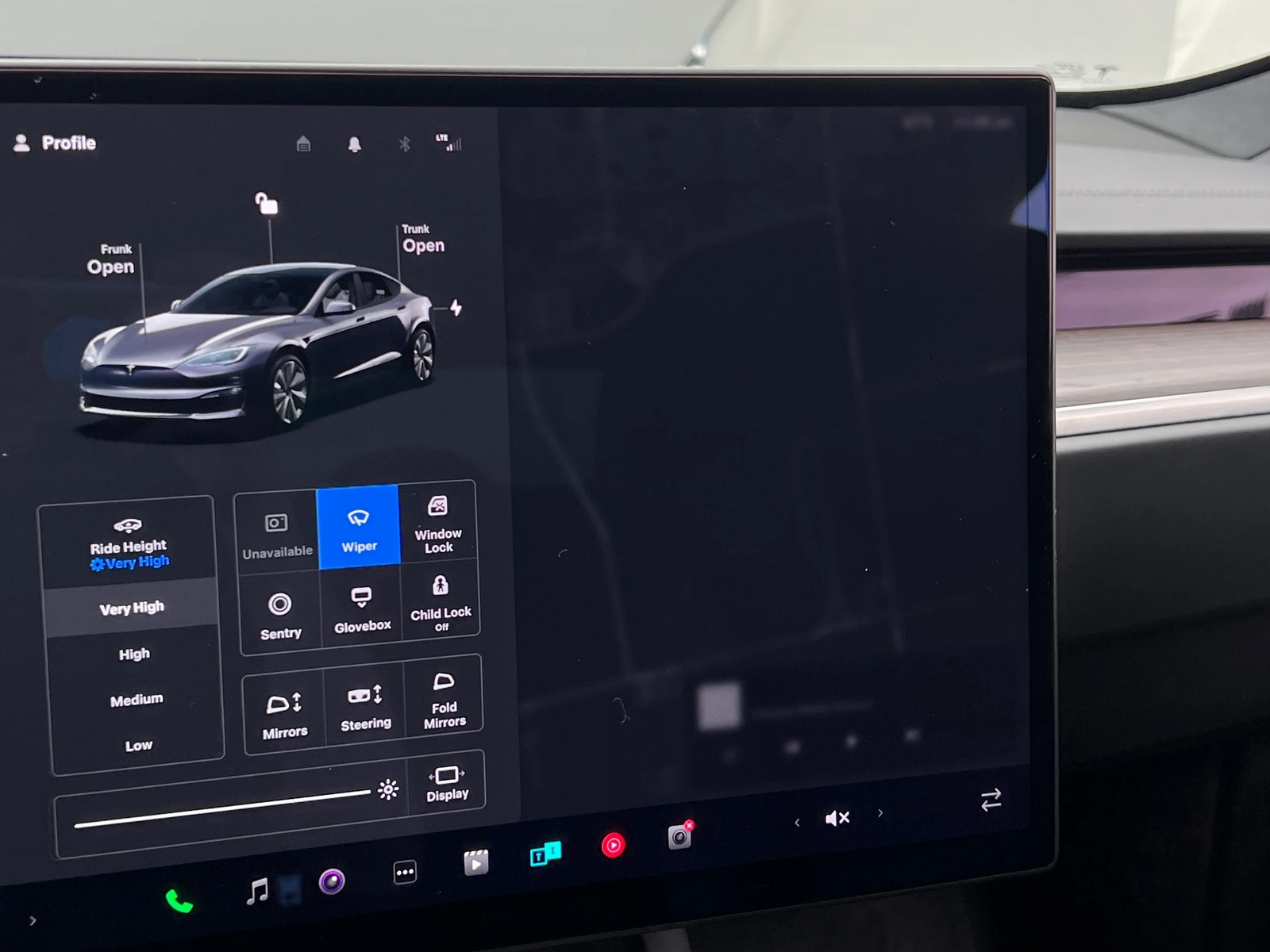 Thumbnail: 2023 Tesla Model S - 3