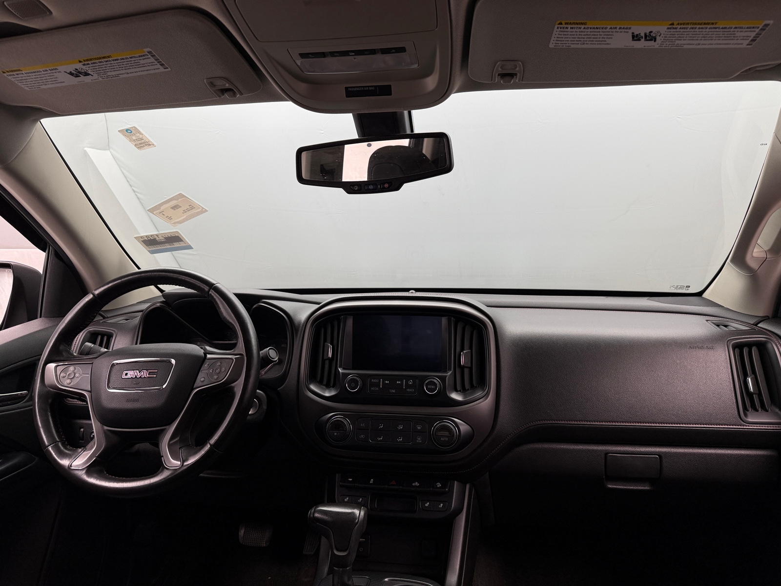 Thumbnail: 2016 GMC Canyon - 3