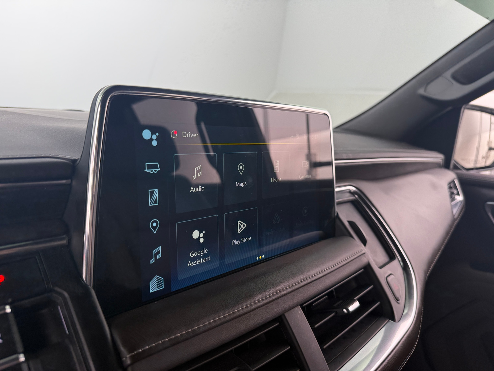 Thumbnail: 2024 Chevrolet Tahoe - 3