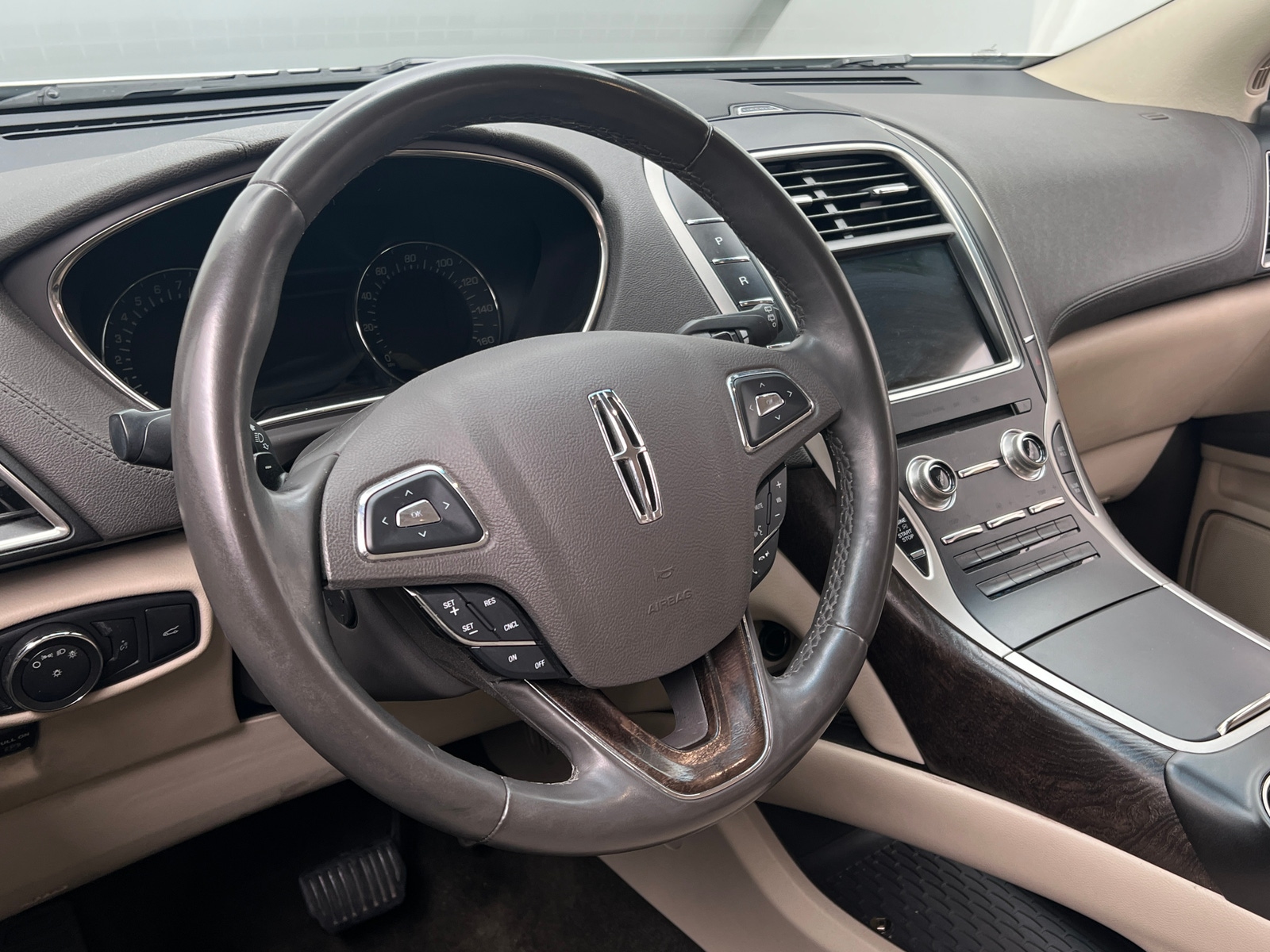 Thumbnail: 2016 Lincoln MKX - 4