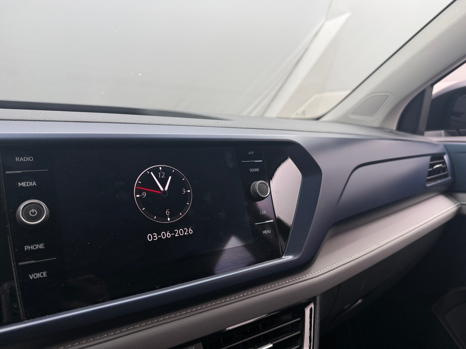 Thumbnail: 2024 Volkswagen Taos - 3