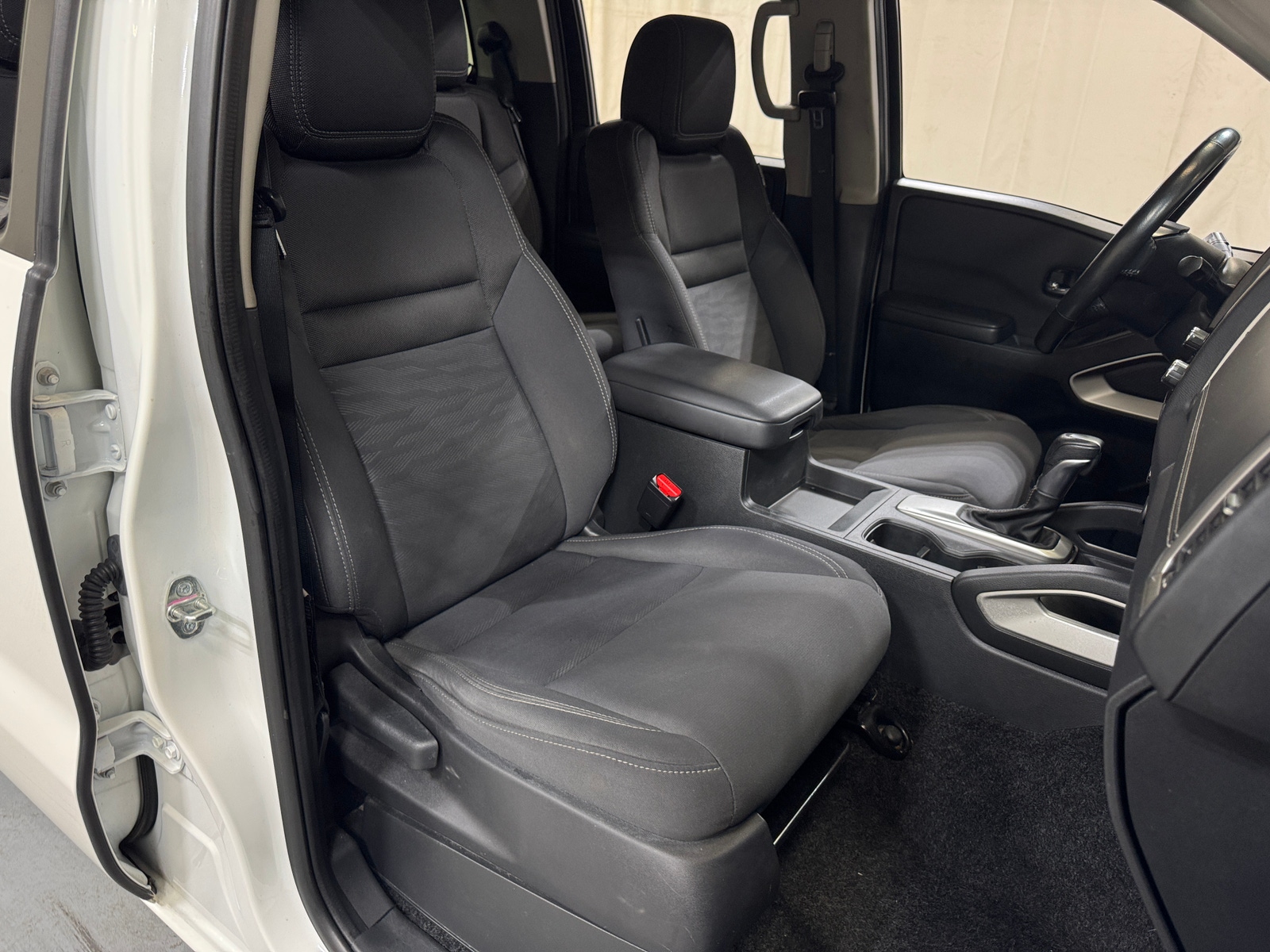 Thumbnail: 2023 Nissan Frontier - 2