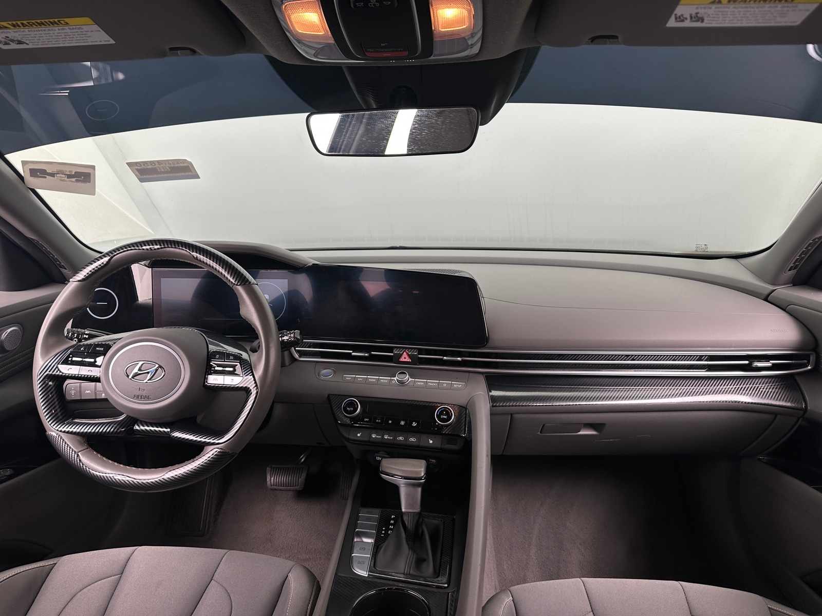 Thumbnail: 2023 Hyundai Elantra - 3