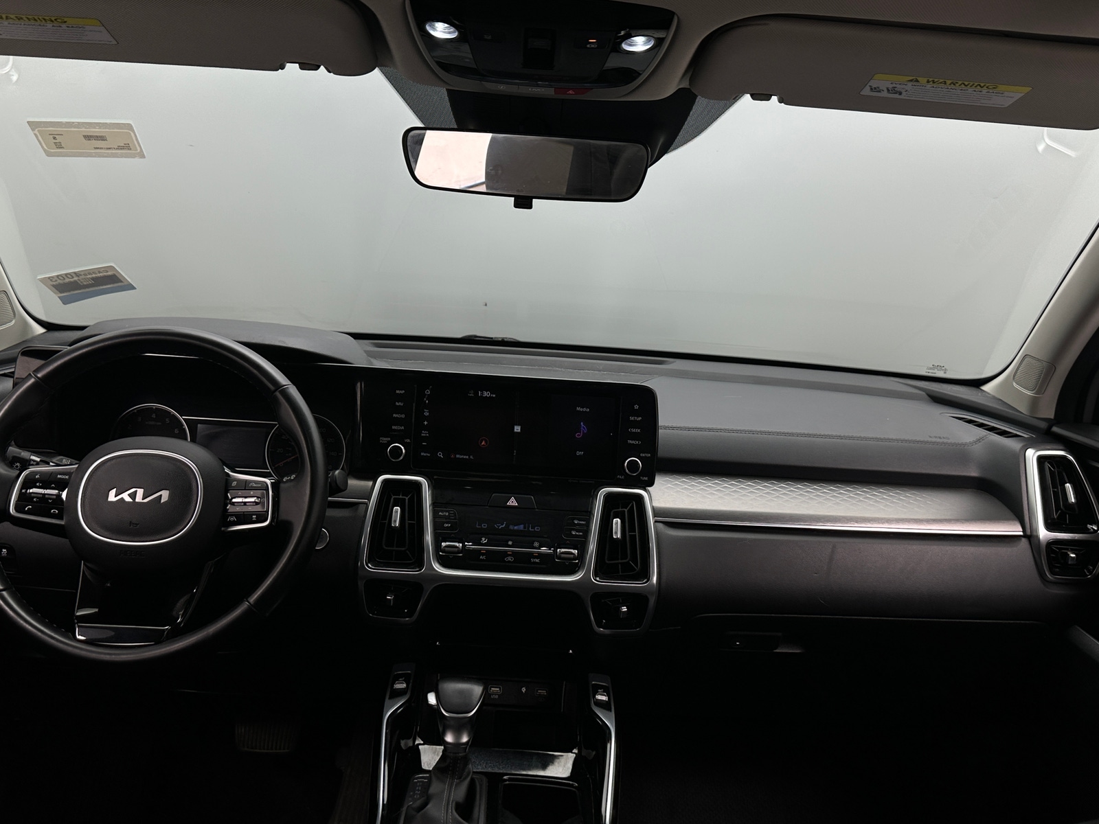 Thumbnail: 2022 Kia Sorento - 2