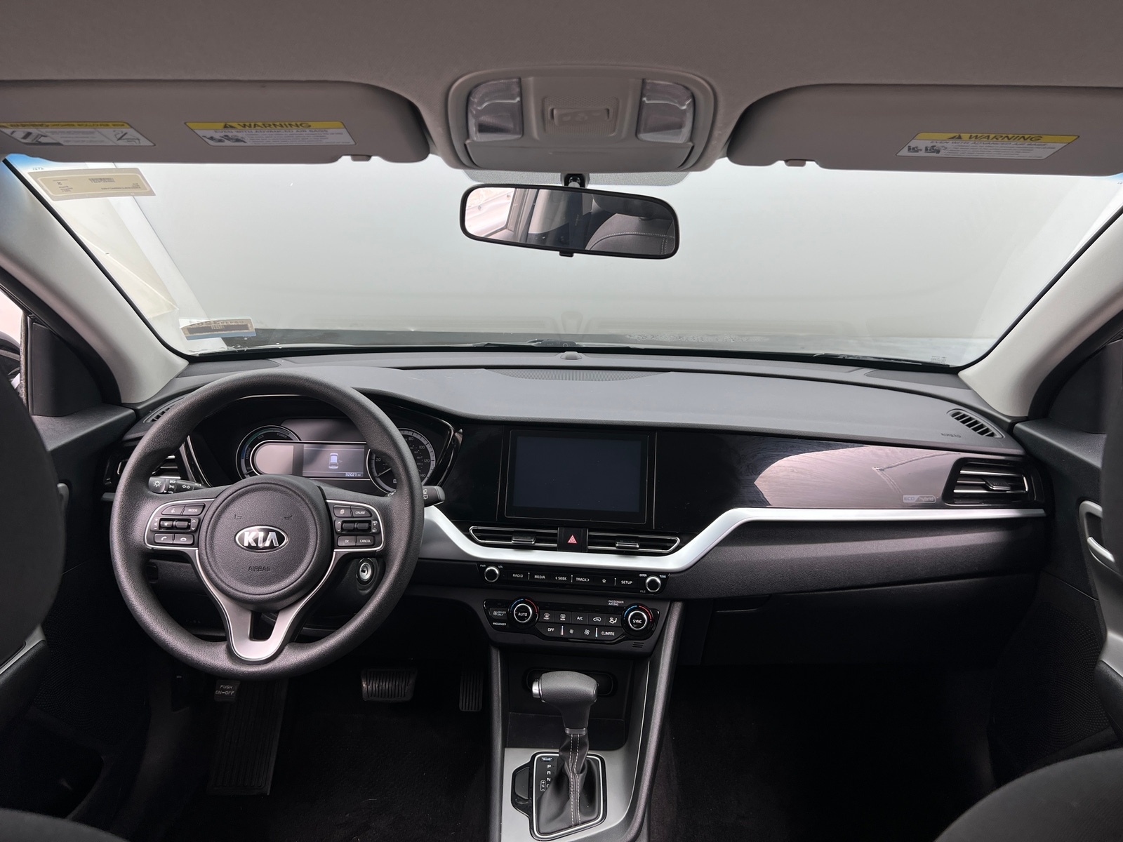 Thumbnail: 2021 Kia Niro - 3