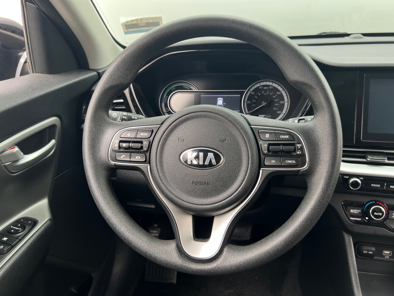 Thumbnail: 2021 Kia Niro - 5