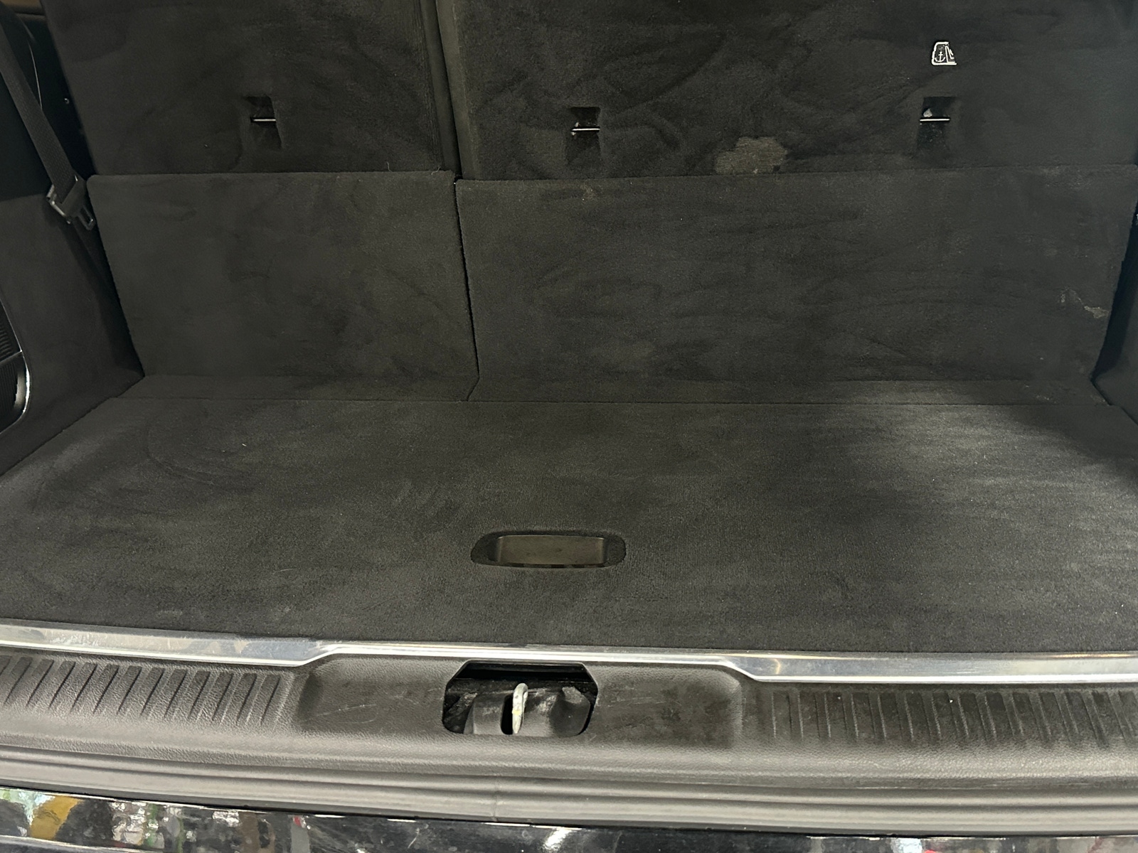 Thumbnail: 2023 Jeep Grand Wagoneer - 6