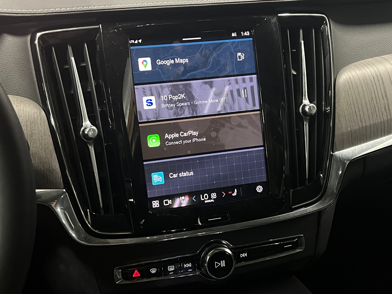 Thumbnail: 2023 Volvo S90 - 3