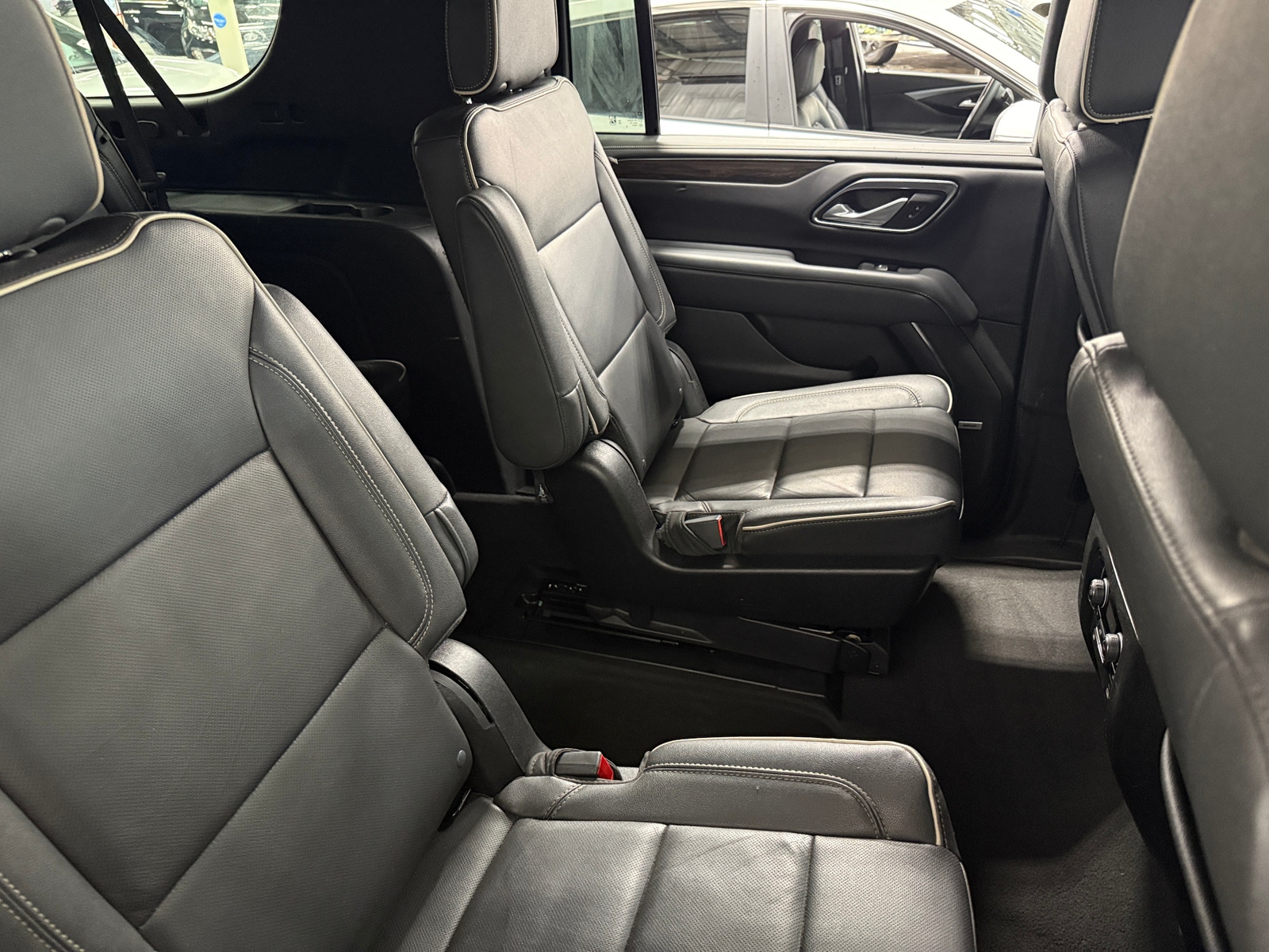 Thumbnail: 2023 Chevrolet Suburban - 5