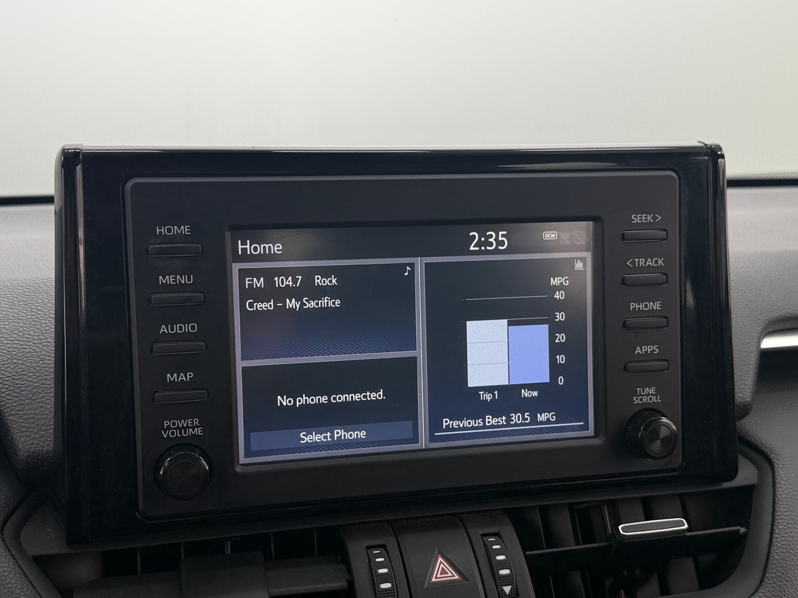 Thumbnail: 2019 Toyota RAV4 - 3