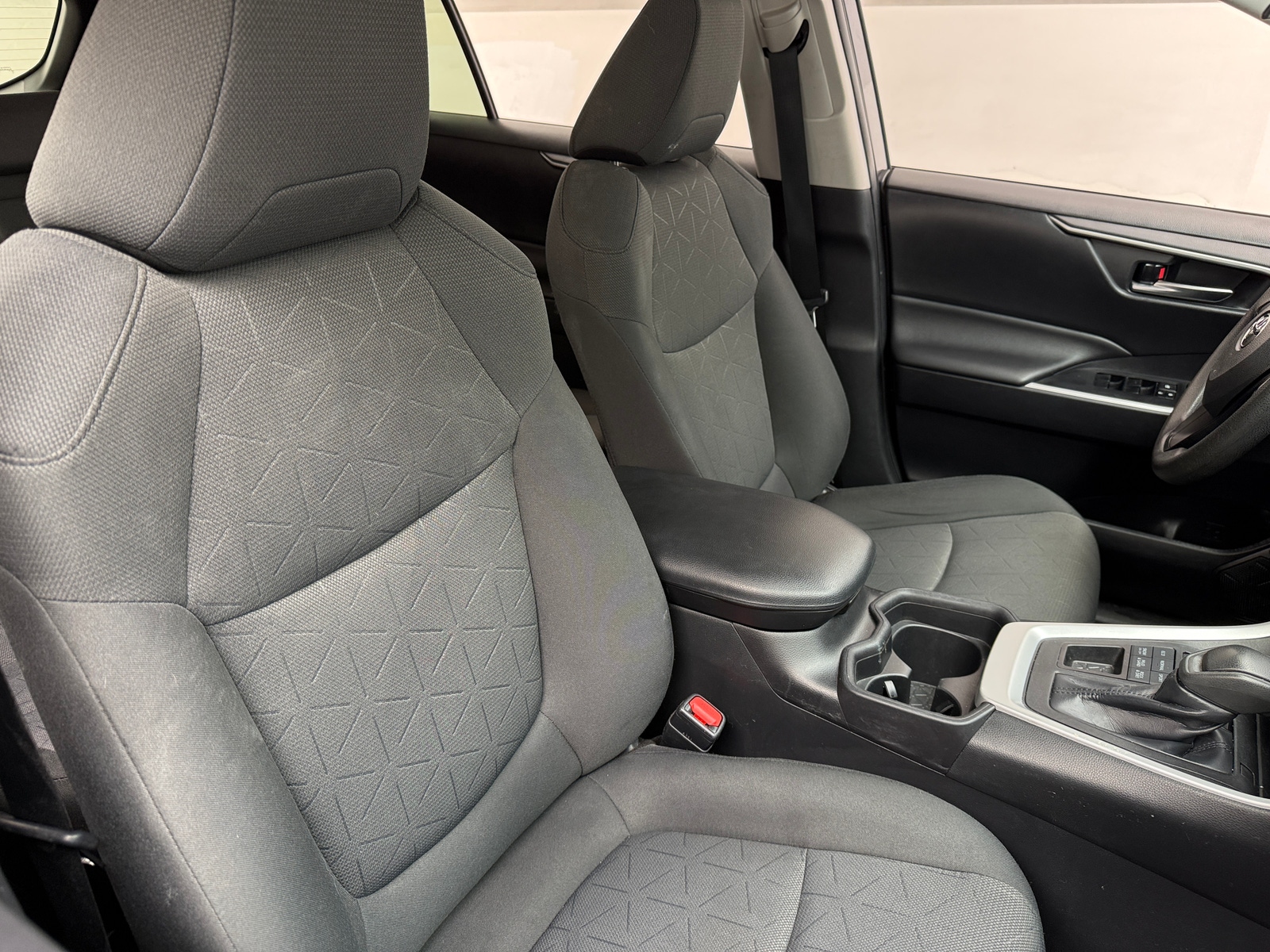 Thumbnail: 2019 Toyota RAV4 - 2