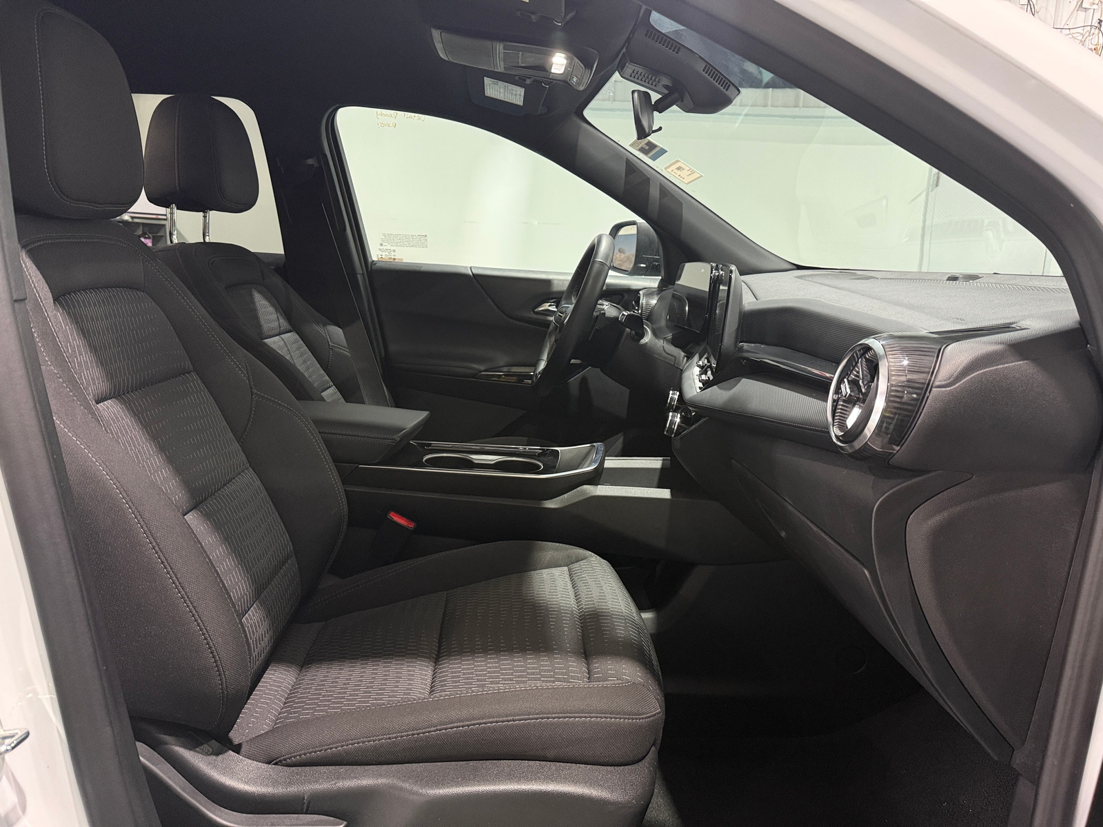 Thumbnail: 2025 Chevrolet Equinox - 2