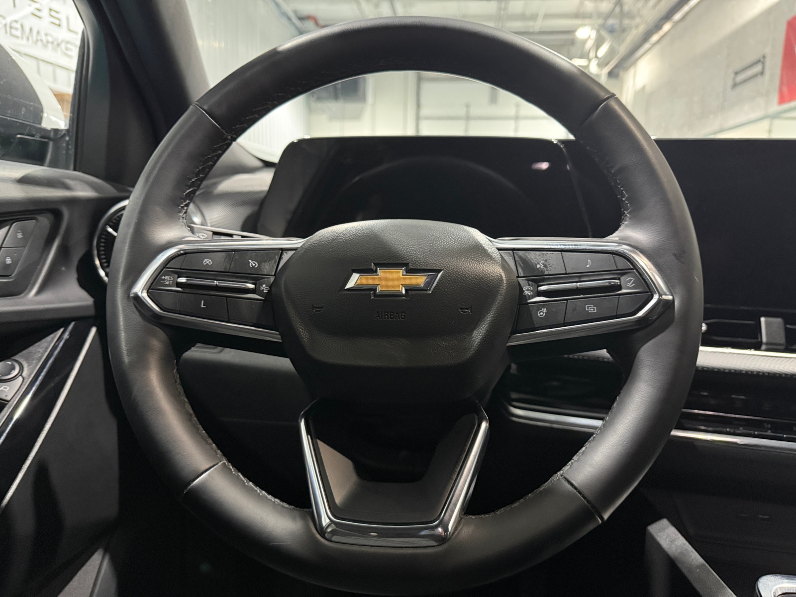 Thumbnail: 2025 Chevrolet Equinox - 5