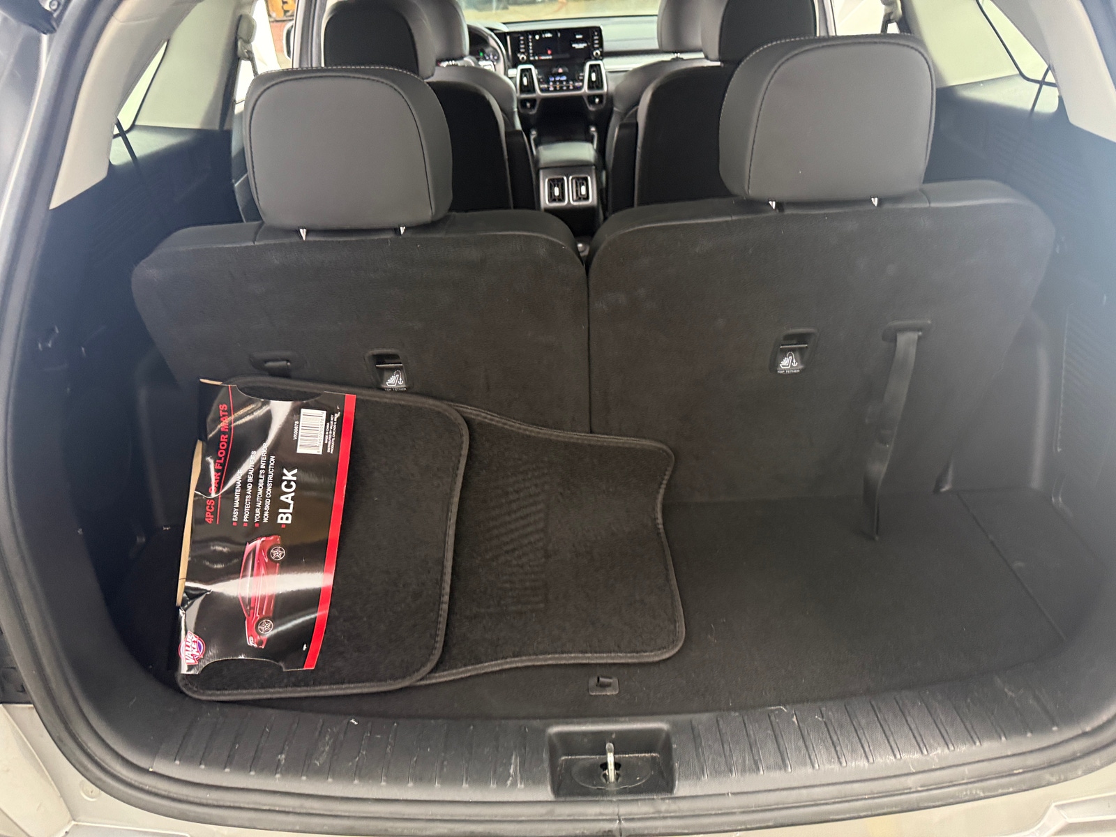 Thumbnail: 2023 Kia Sorento - 6