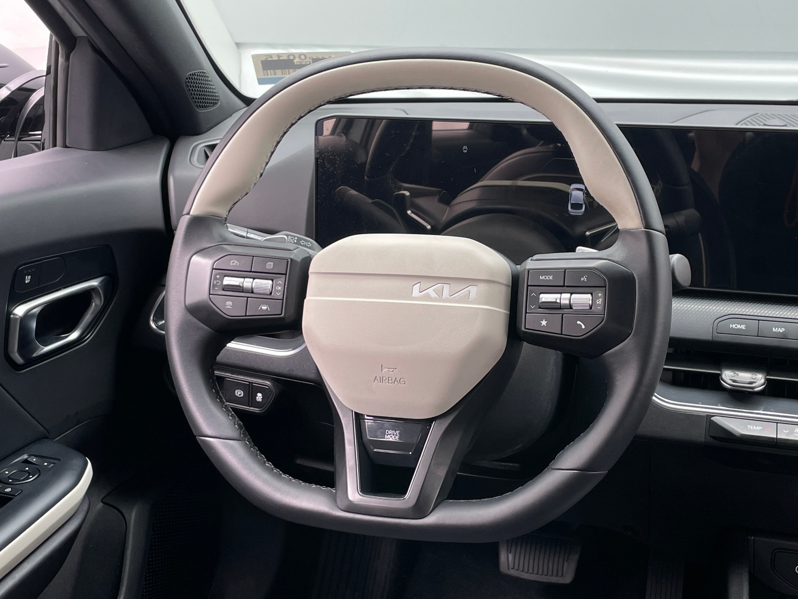 Thumbnail: 2025 Kia K4 - 4