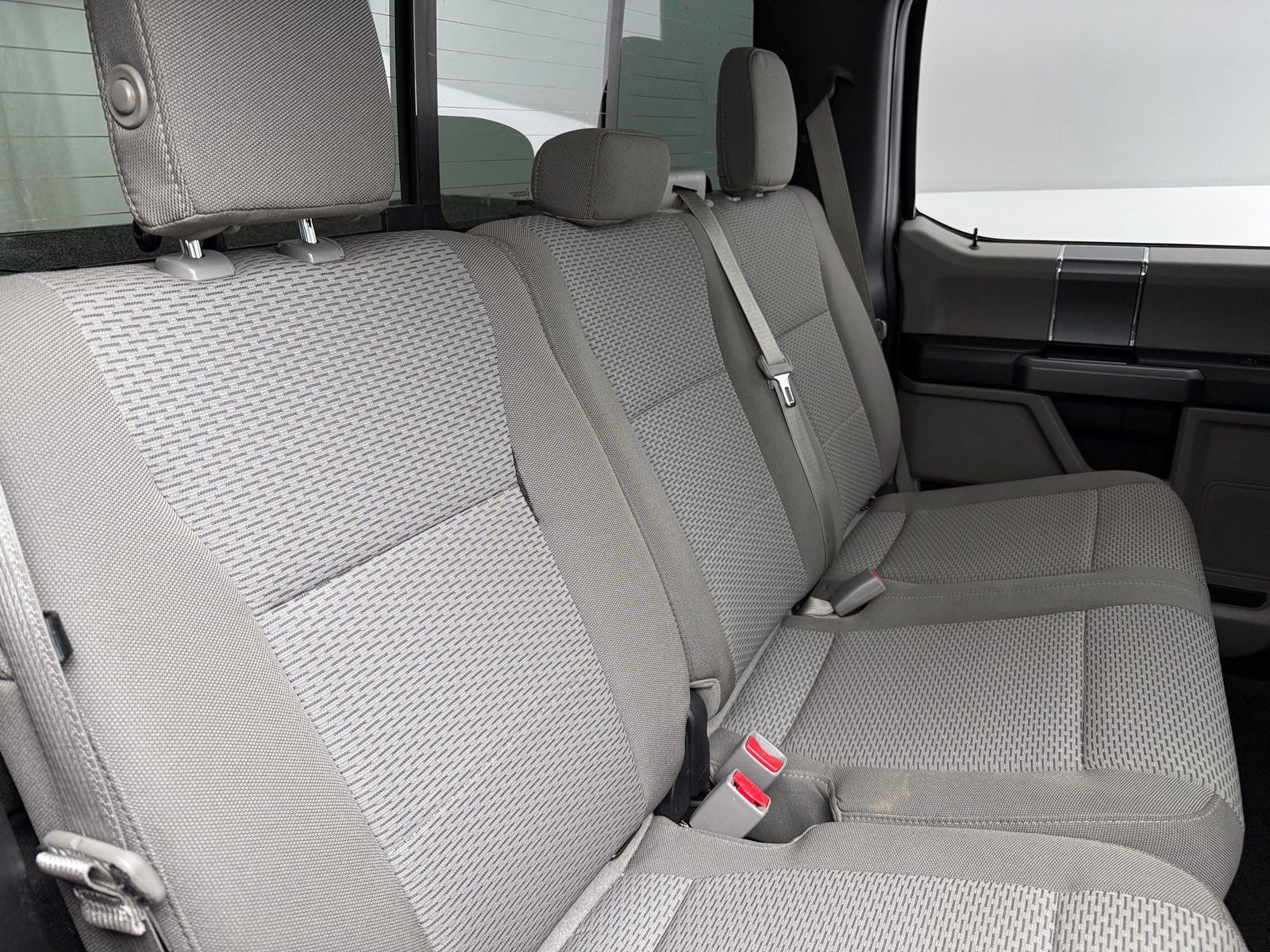 Thumbnail: 2017 Ford Econoline - 6