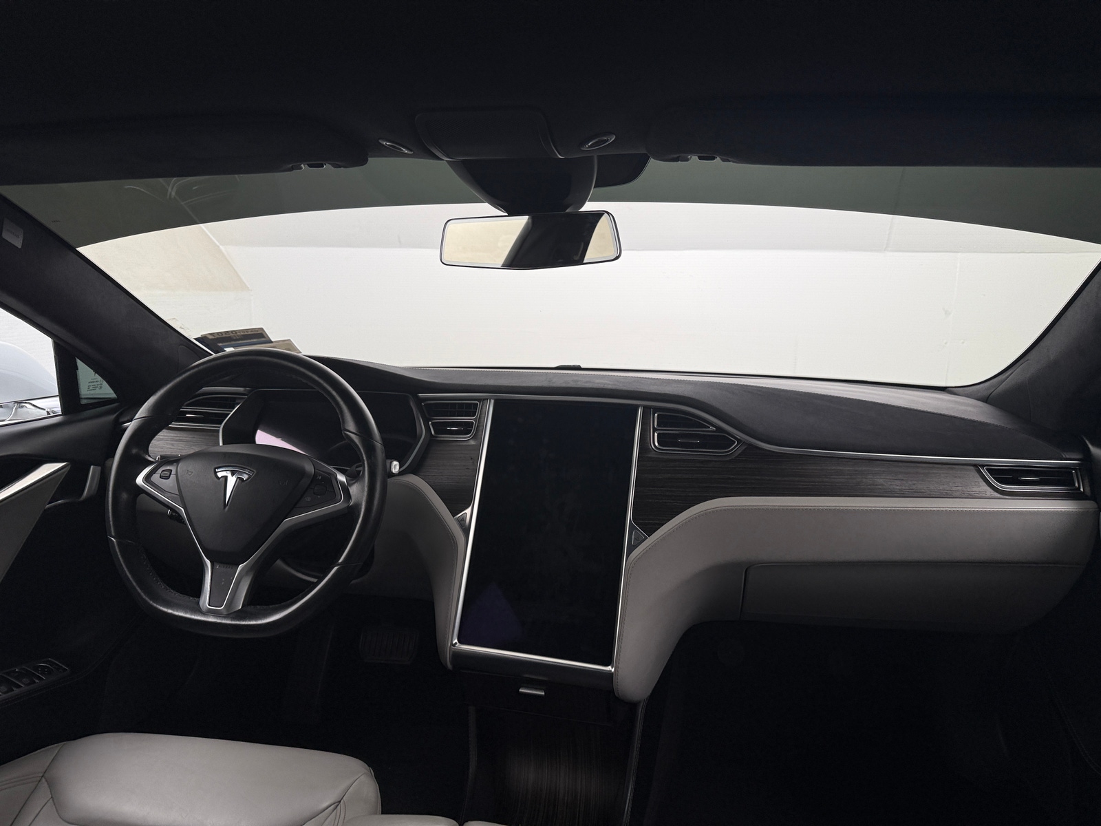 Thumbnail: 2015 Tesla Model S - 2