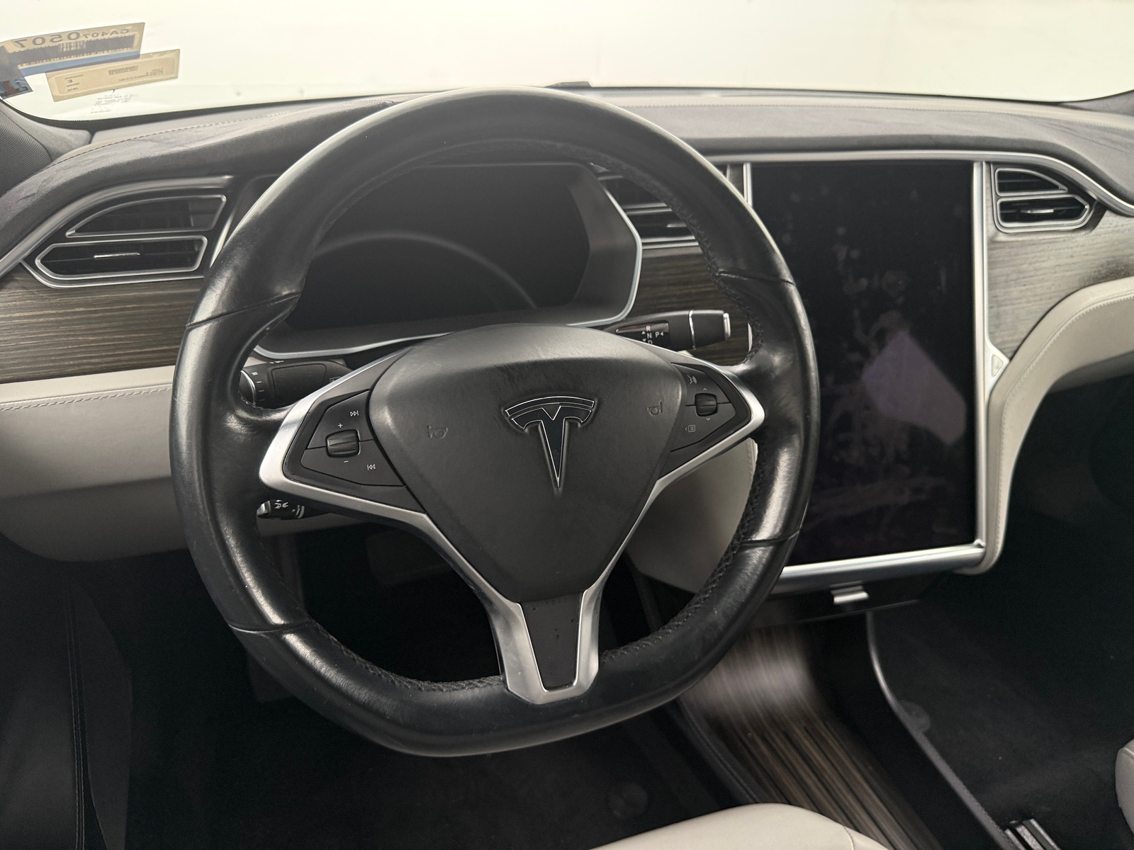 Thumbnail: 2015 Tesla Model S - 4