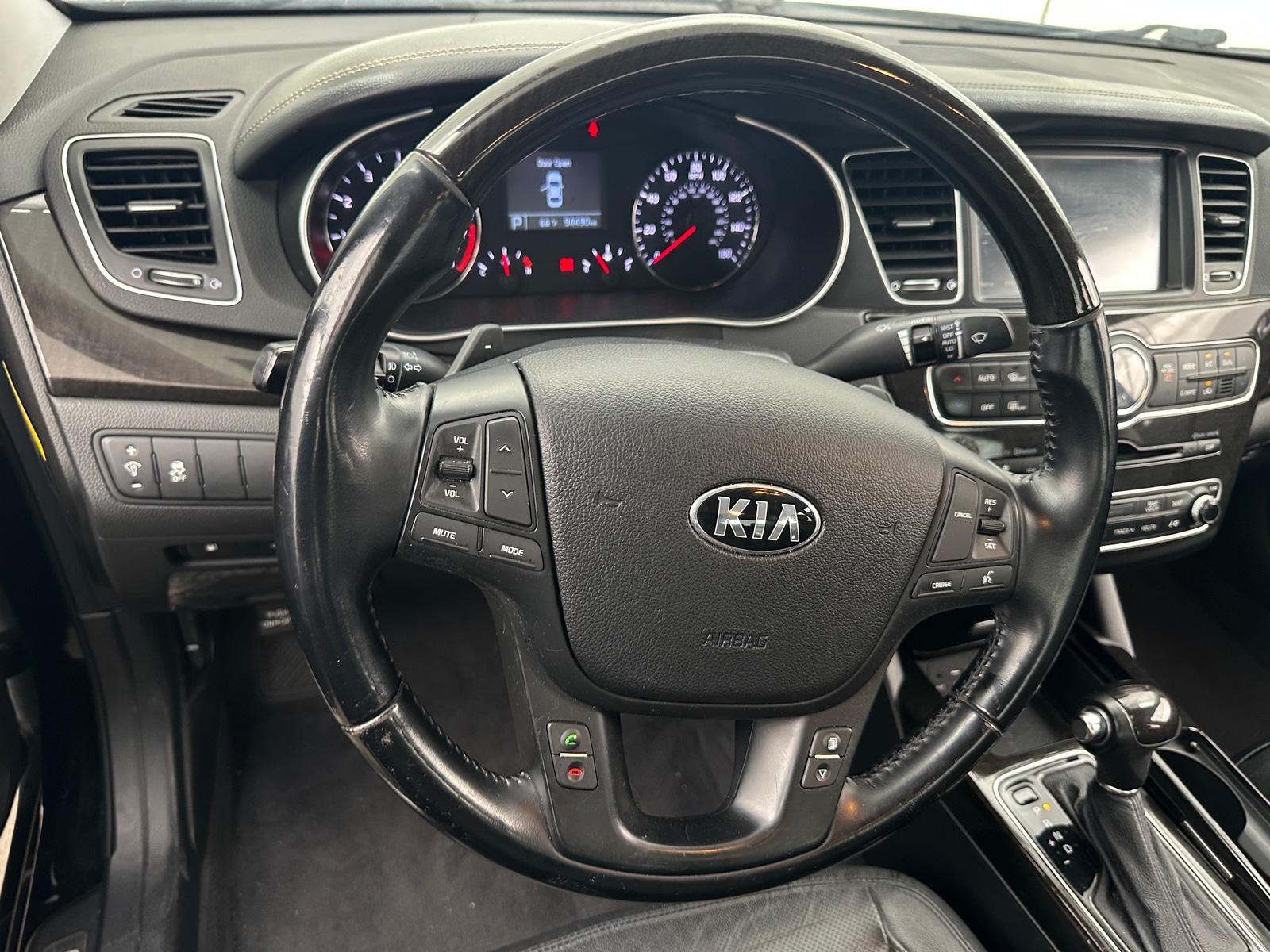 Thumbnail: 2015 Kia Cadenza - 4