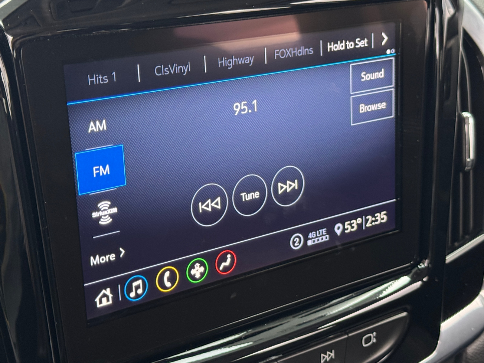 Thumbnail: 2020 Chevrolet Traverse - 4