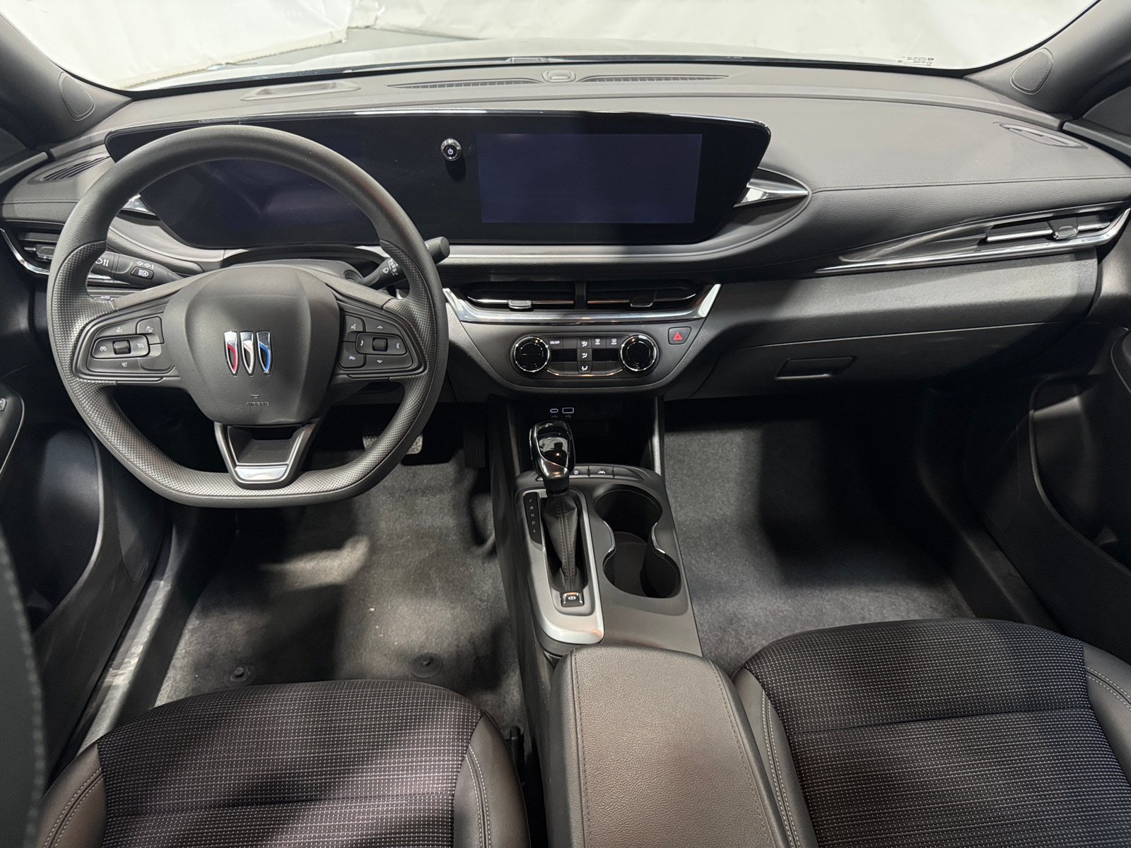 Thumbnail: 2025 Buick Envista - 3