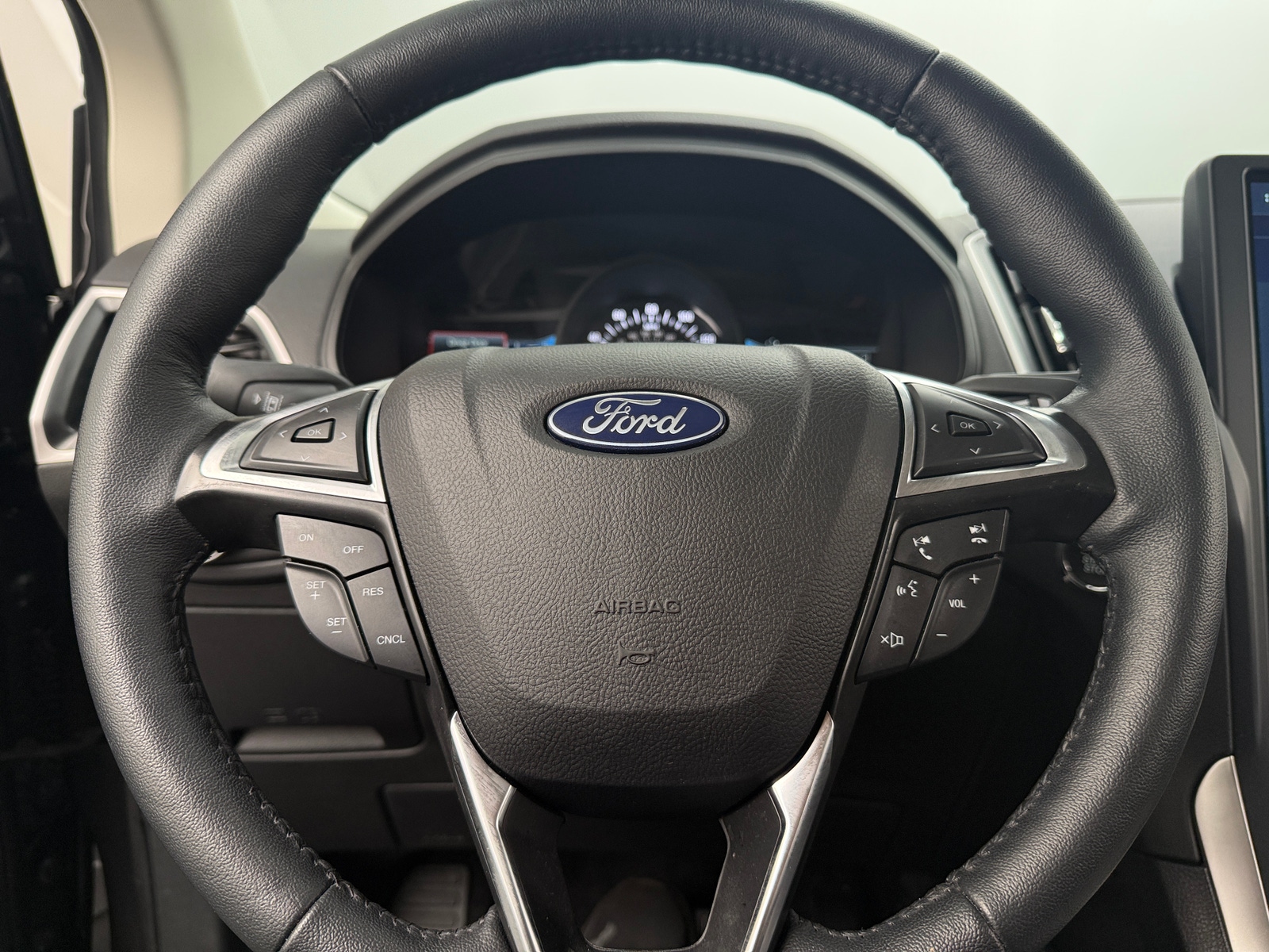 Thumbnail: 2024 Ford Edge - 4