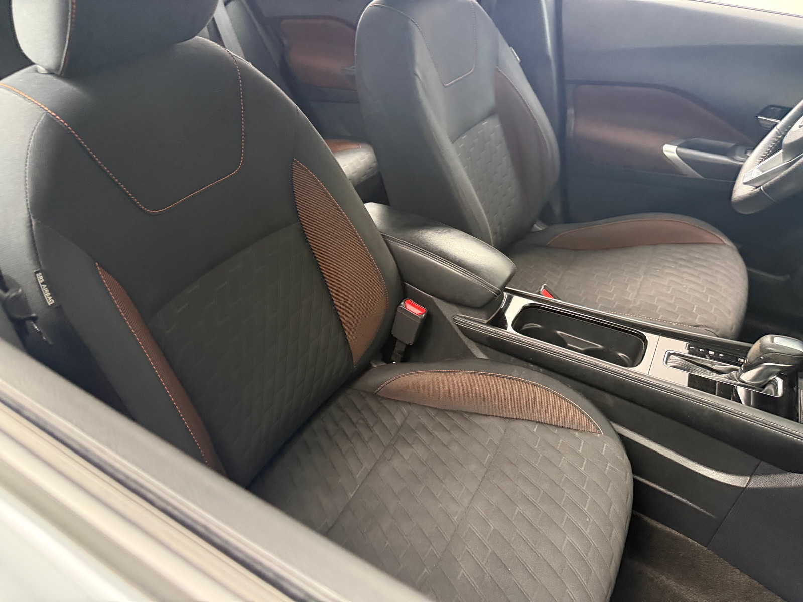 Thumbnail: 2023 Nissan Kicks - 2