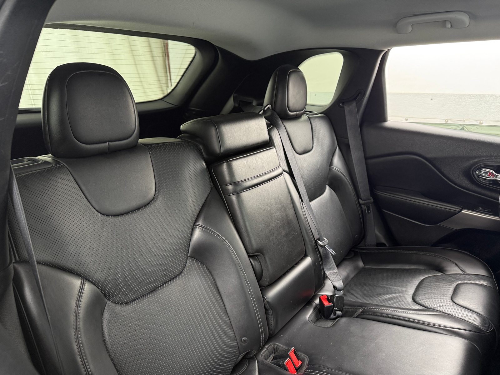 Thumbnail: 2019 Jeep Cherokee - 5