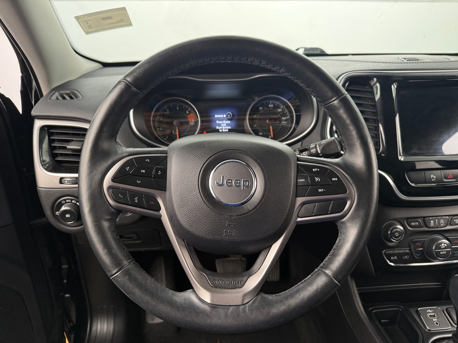 Thumbnail: 2019 Jeep Cherokee - 4