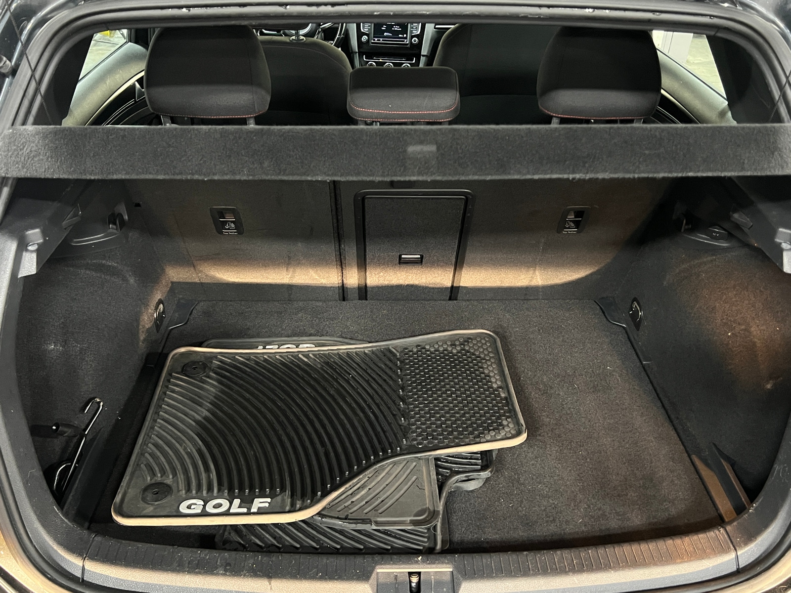 Thumbnail: 2017 Volkswagen Golf - 7