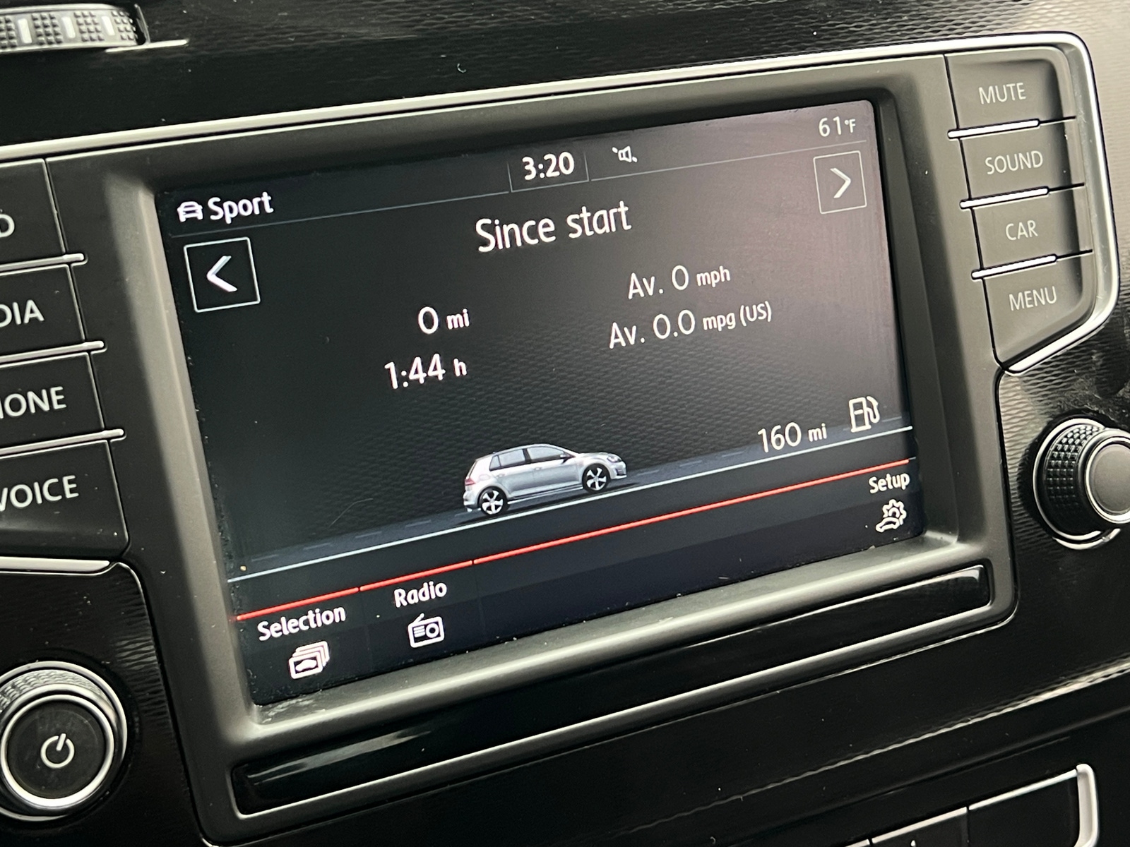 Thumbnail: 2017 Volkswagen Golf - 4