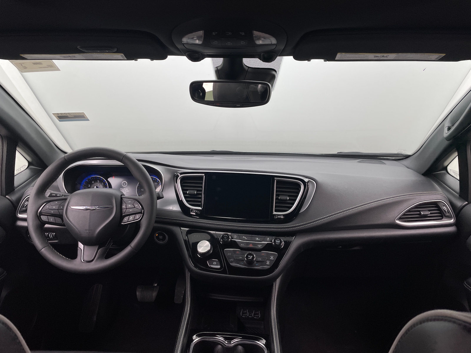 Thumbnail: 2025 Chrysler Pacifica - 2