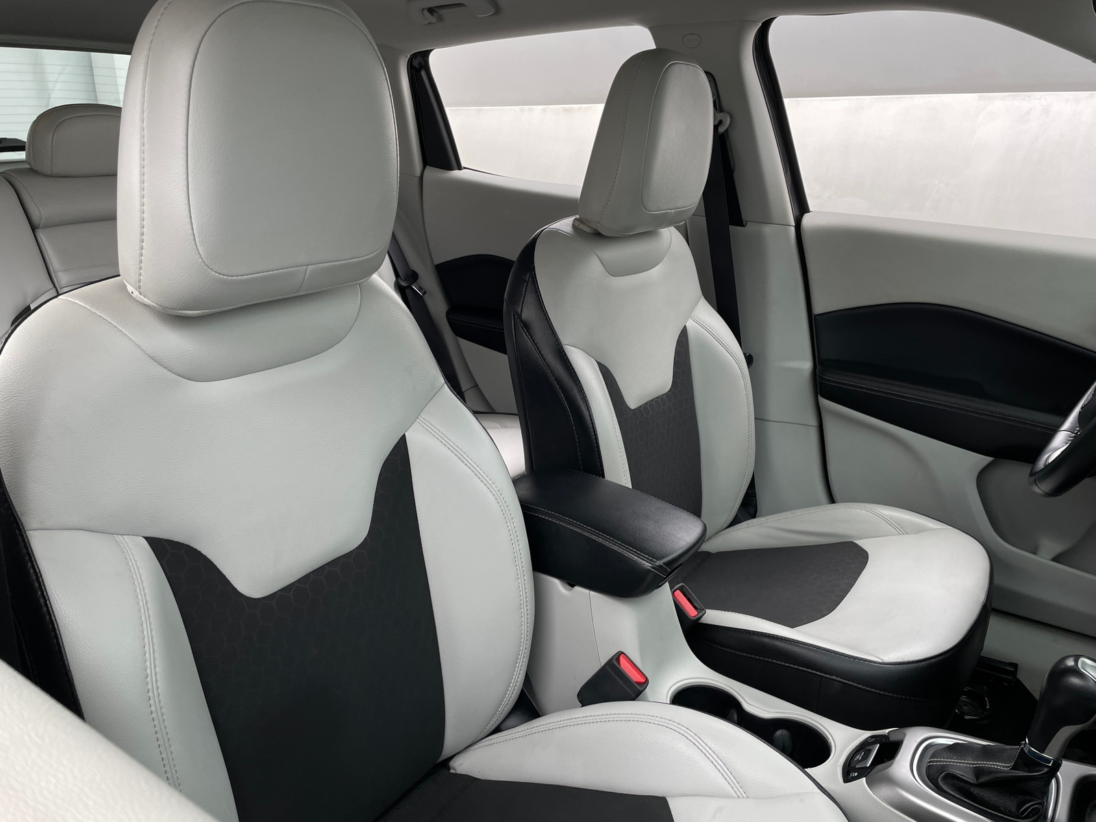 Thumbnail: 2018 Jeep Compass - 2