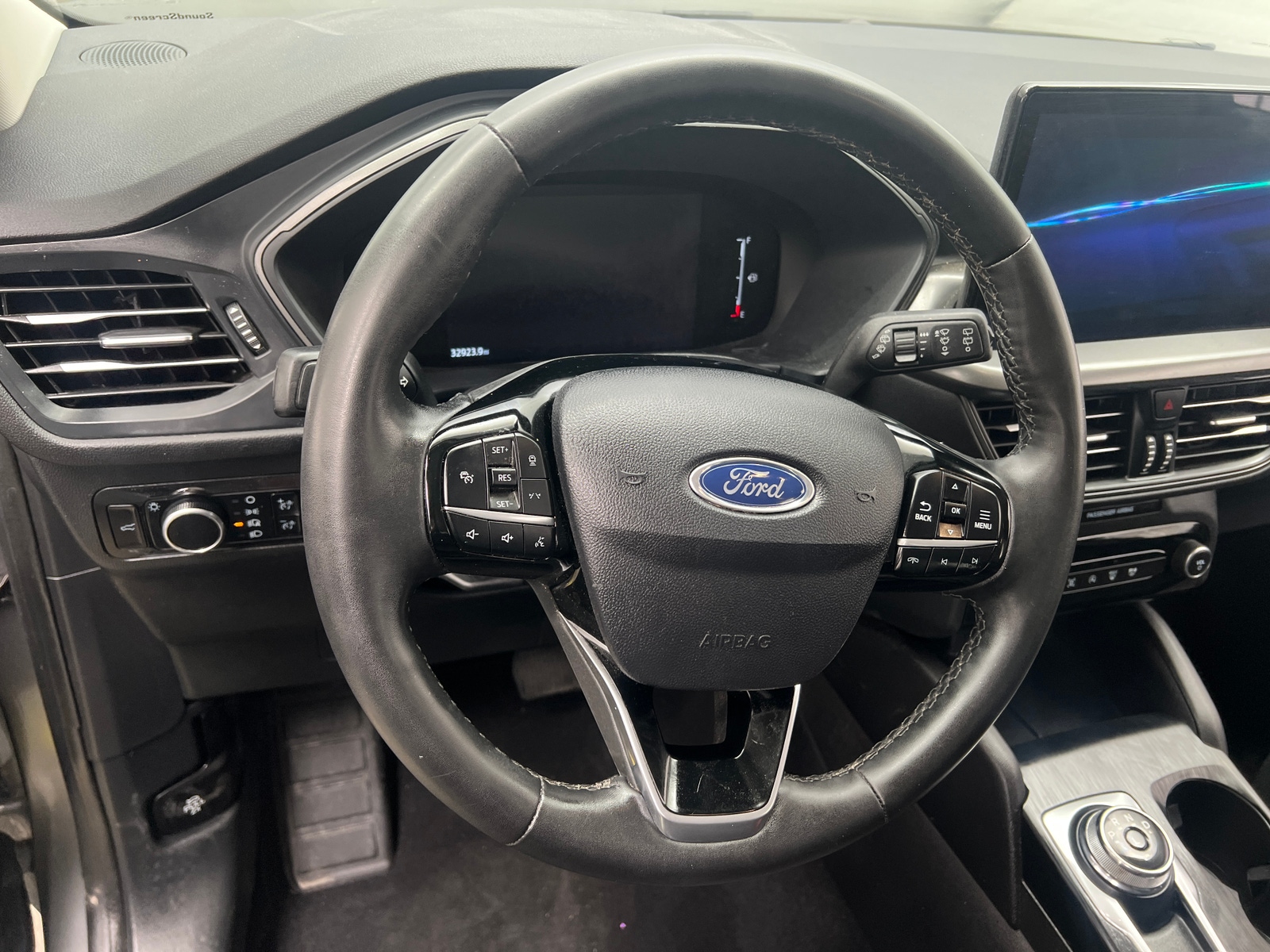 Thumbnail: 2023 Ford Escape - 5