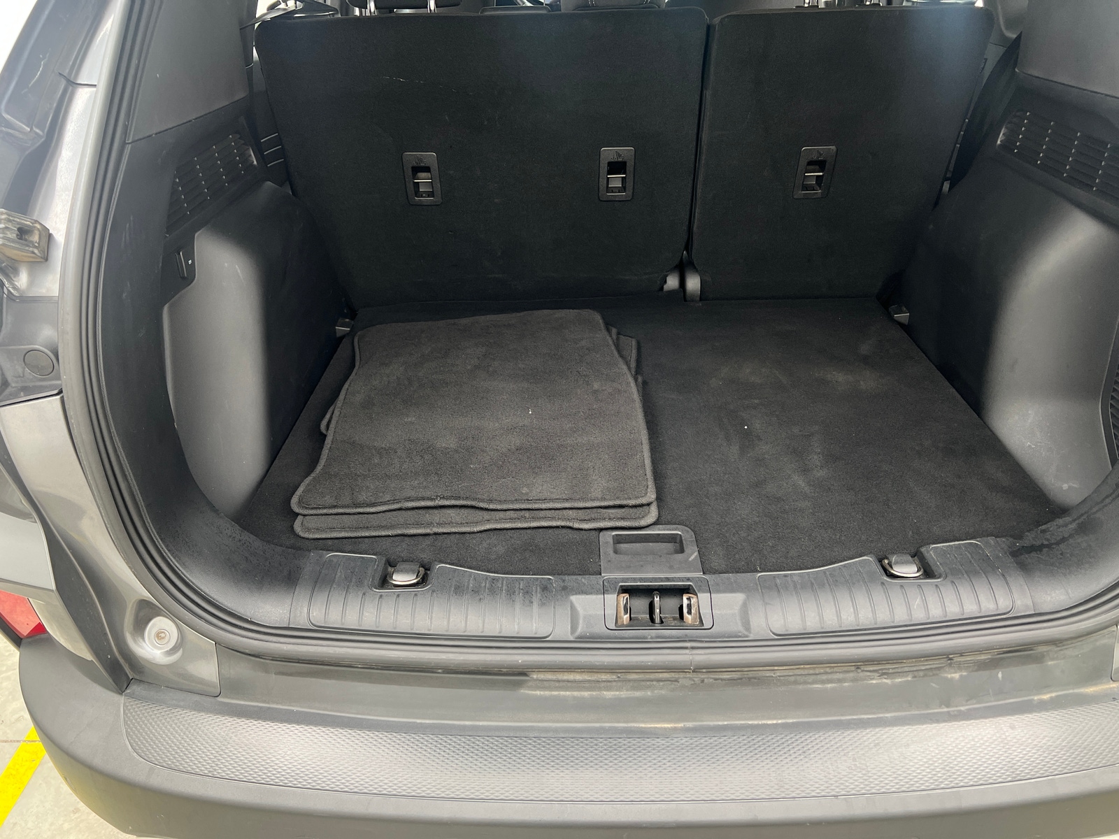 Thumbnail: 2023 Ford Escape - 7