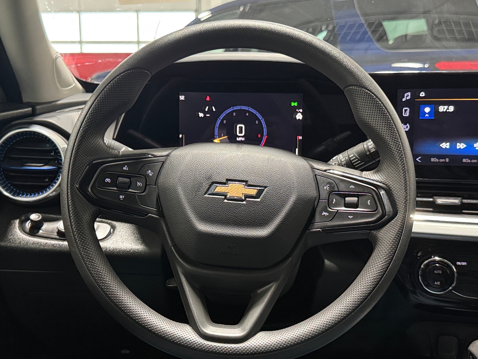 Thumbnail: 2025 Chevrolet Trax - 5