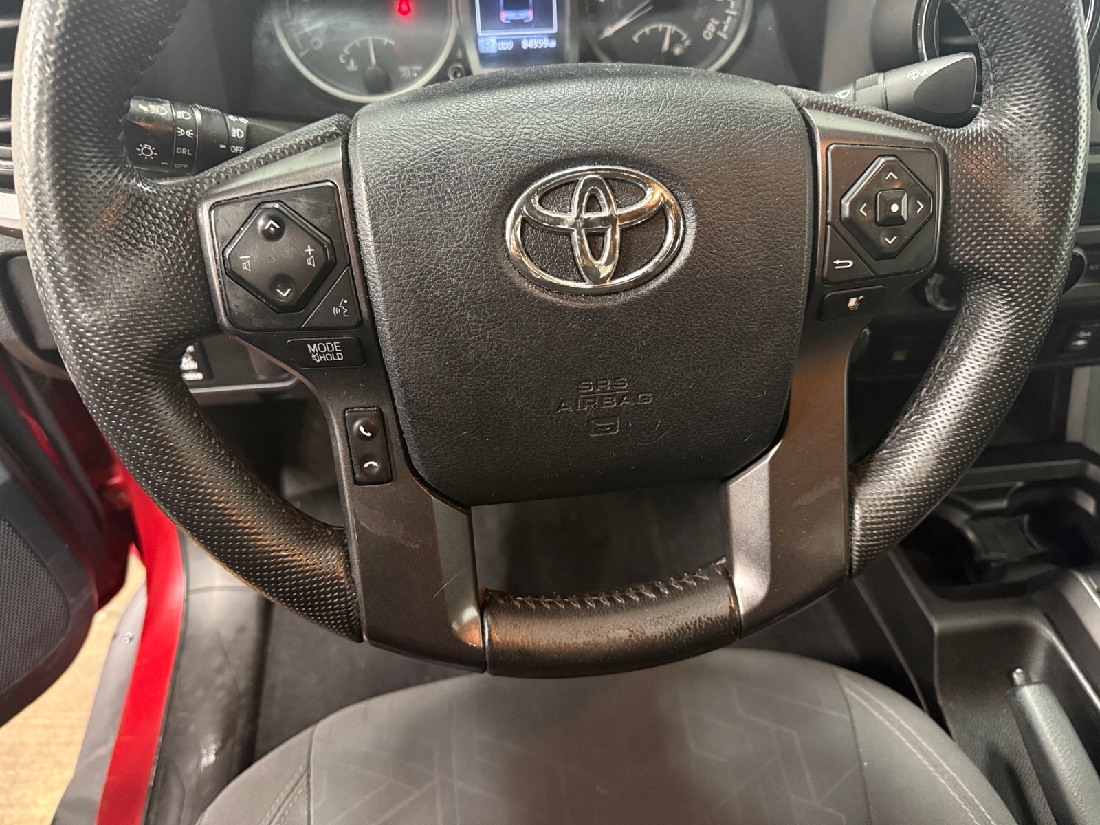 Thumbnail: 2016 Toyota Tacoma - 5