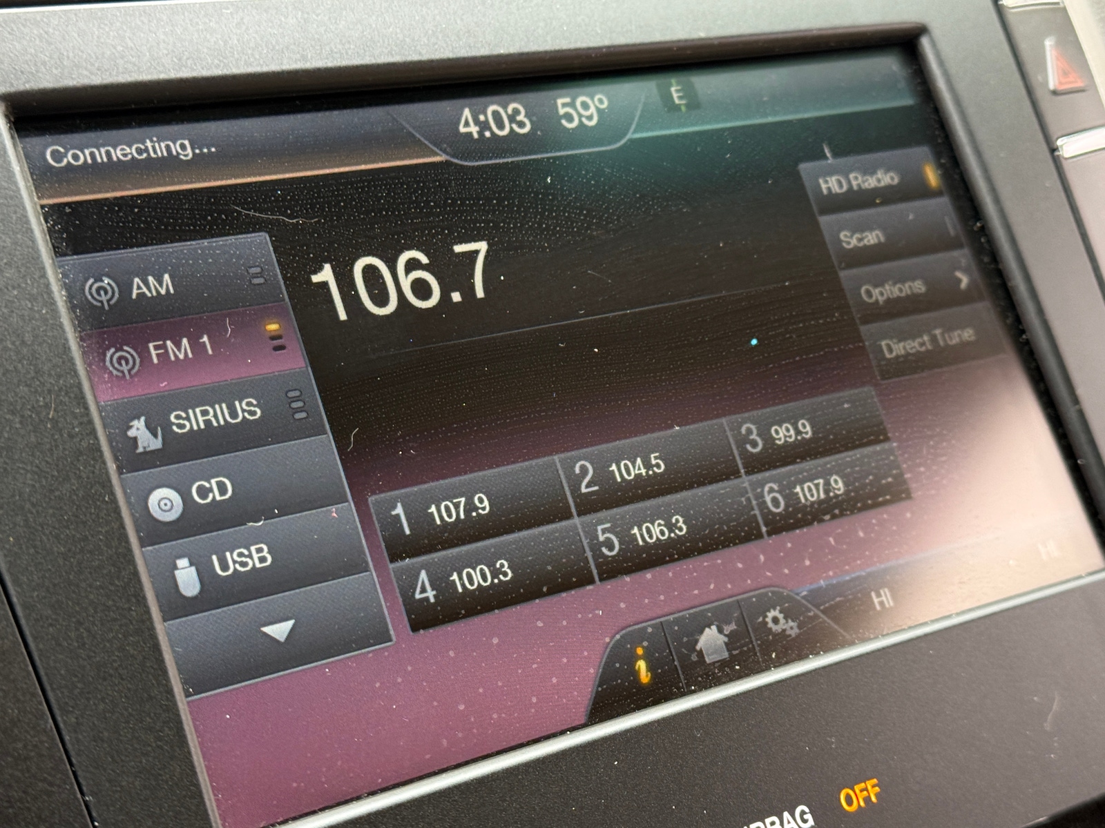 Thumbnail: 2015 Lincoln MKZ - 3