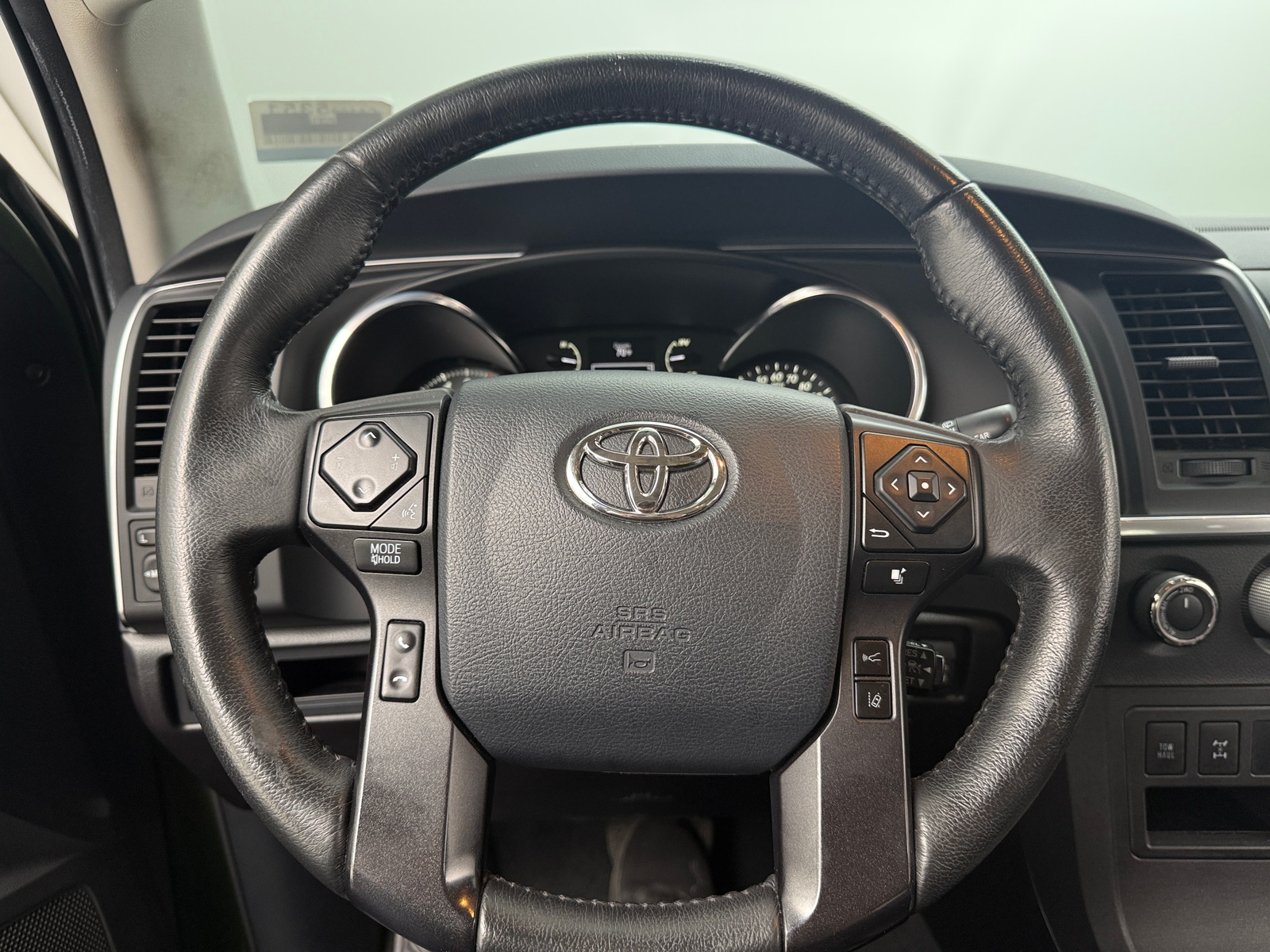 Thumbnail: 2020 Toyota Sequoia - 4