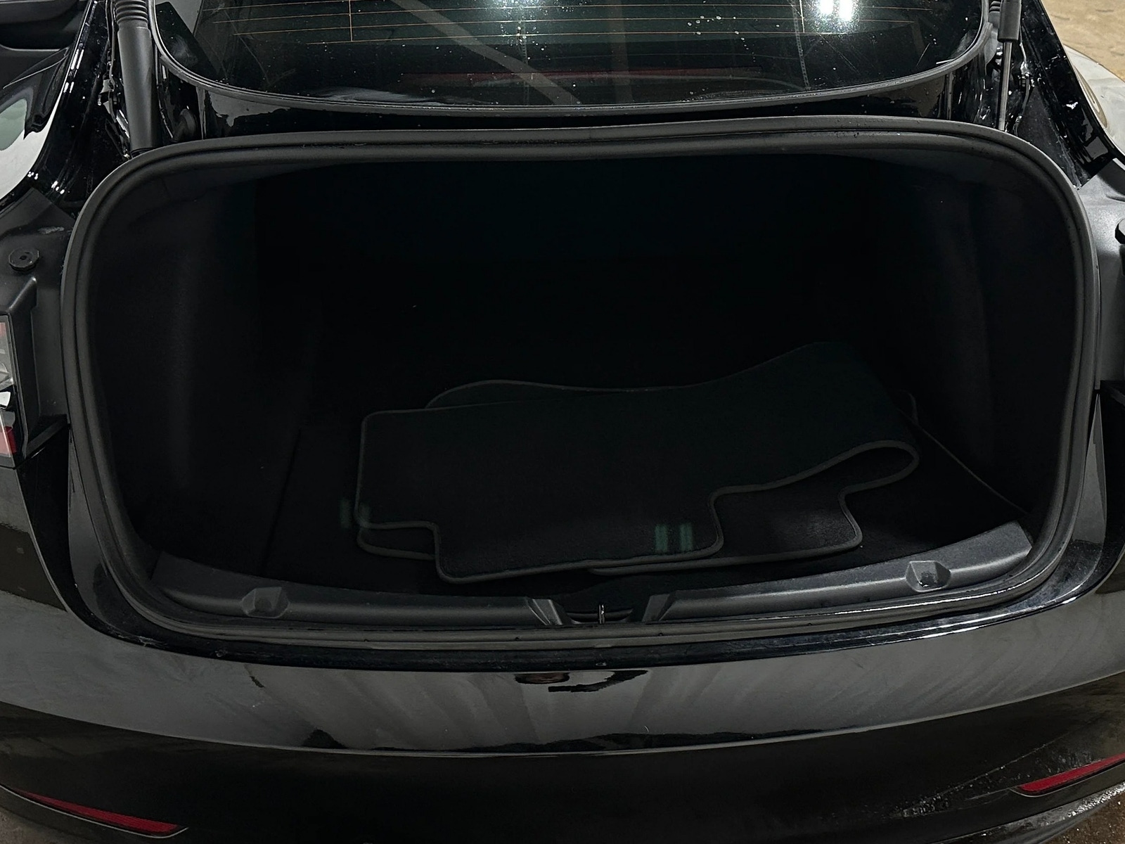 Thumbnail: 2023 Tesla Model 3 - 5