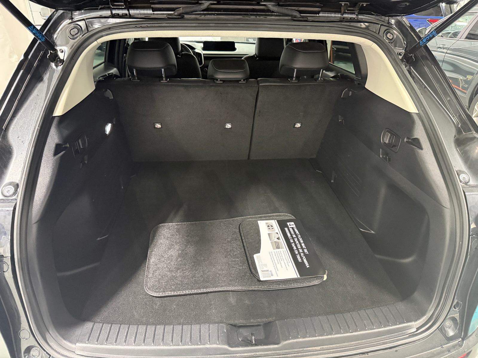 Thumbnail: 2025 Mazda CX-50 - 6