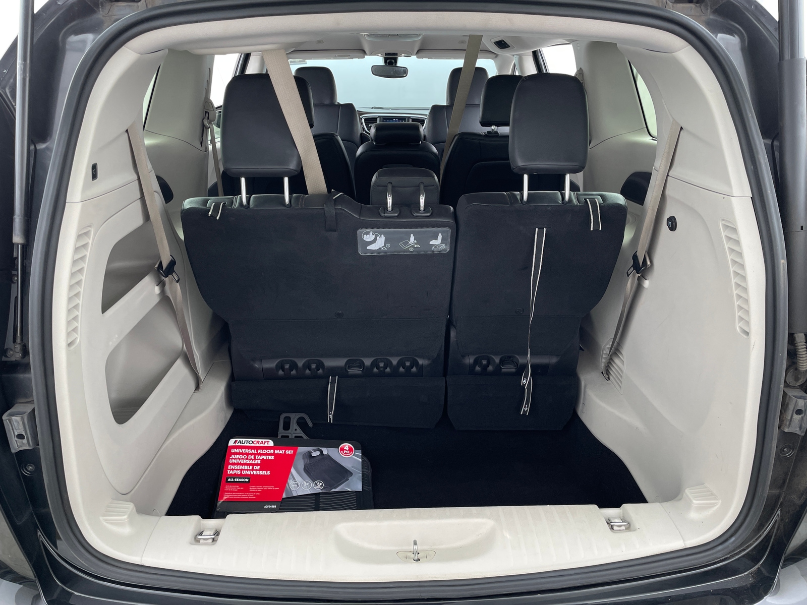 Thumbnail: 2019 Chrysler Pacifica - 6