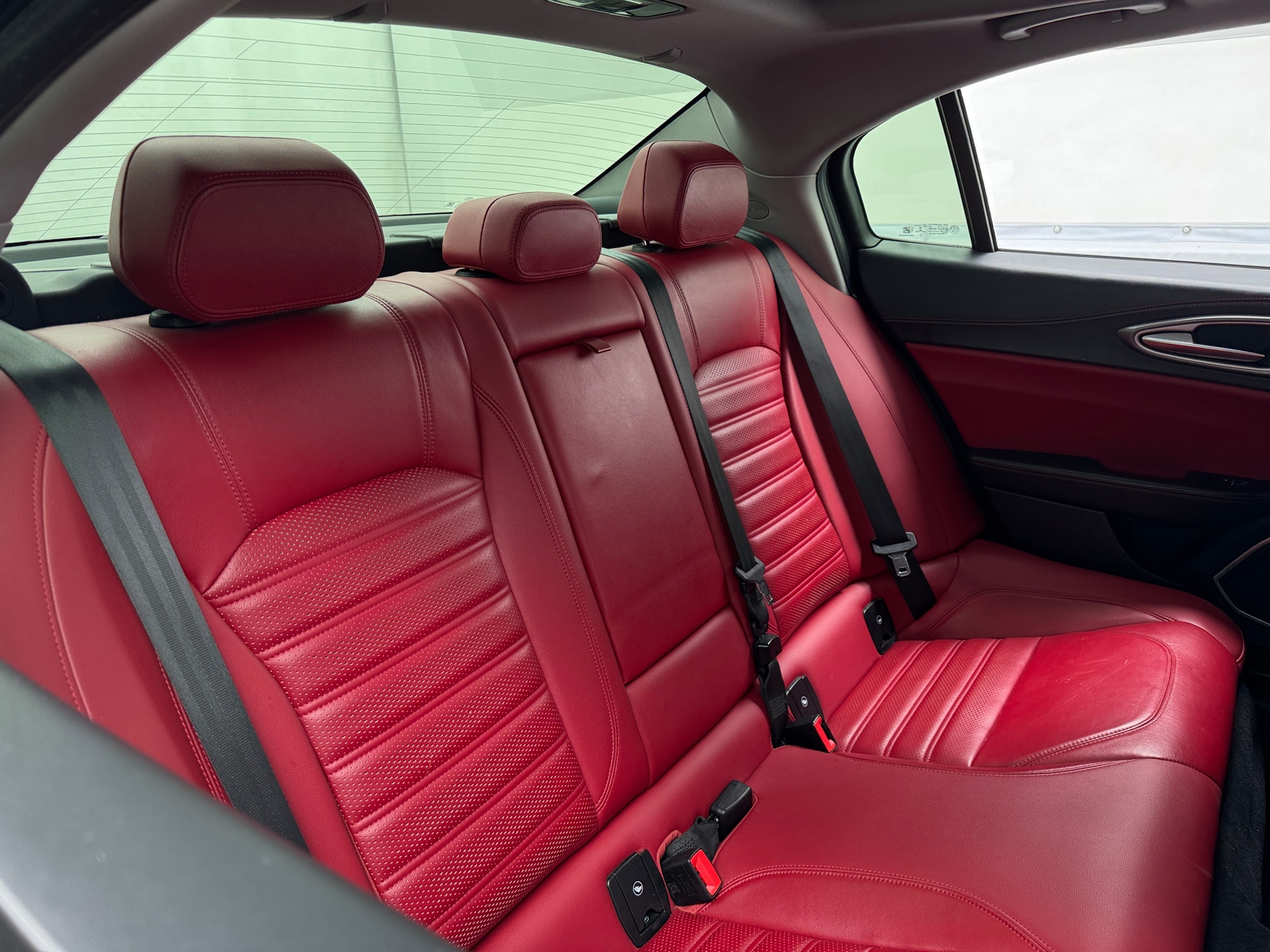 Thumbnail: 2018 Alfa Romeo Giulia - 5