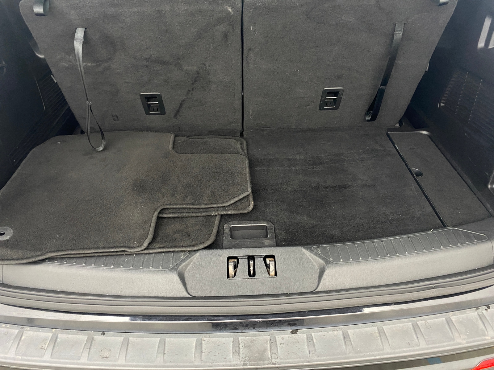 Thumbnail: 2020 Ford Explorer - 7