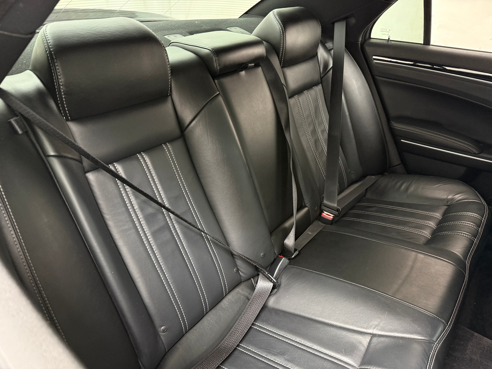 Thumbnail: 2017 Chrysler 300 - 5