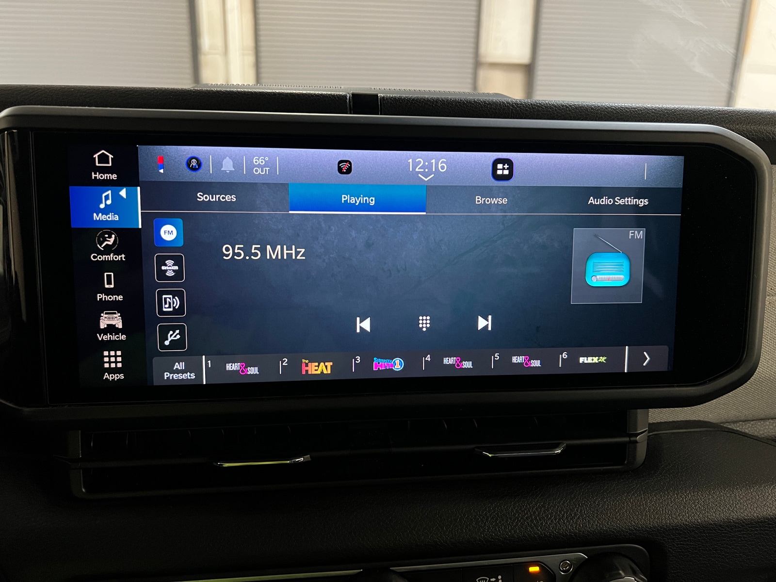 Thumbnail: 2025 Jeep Wrangler - 4