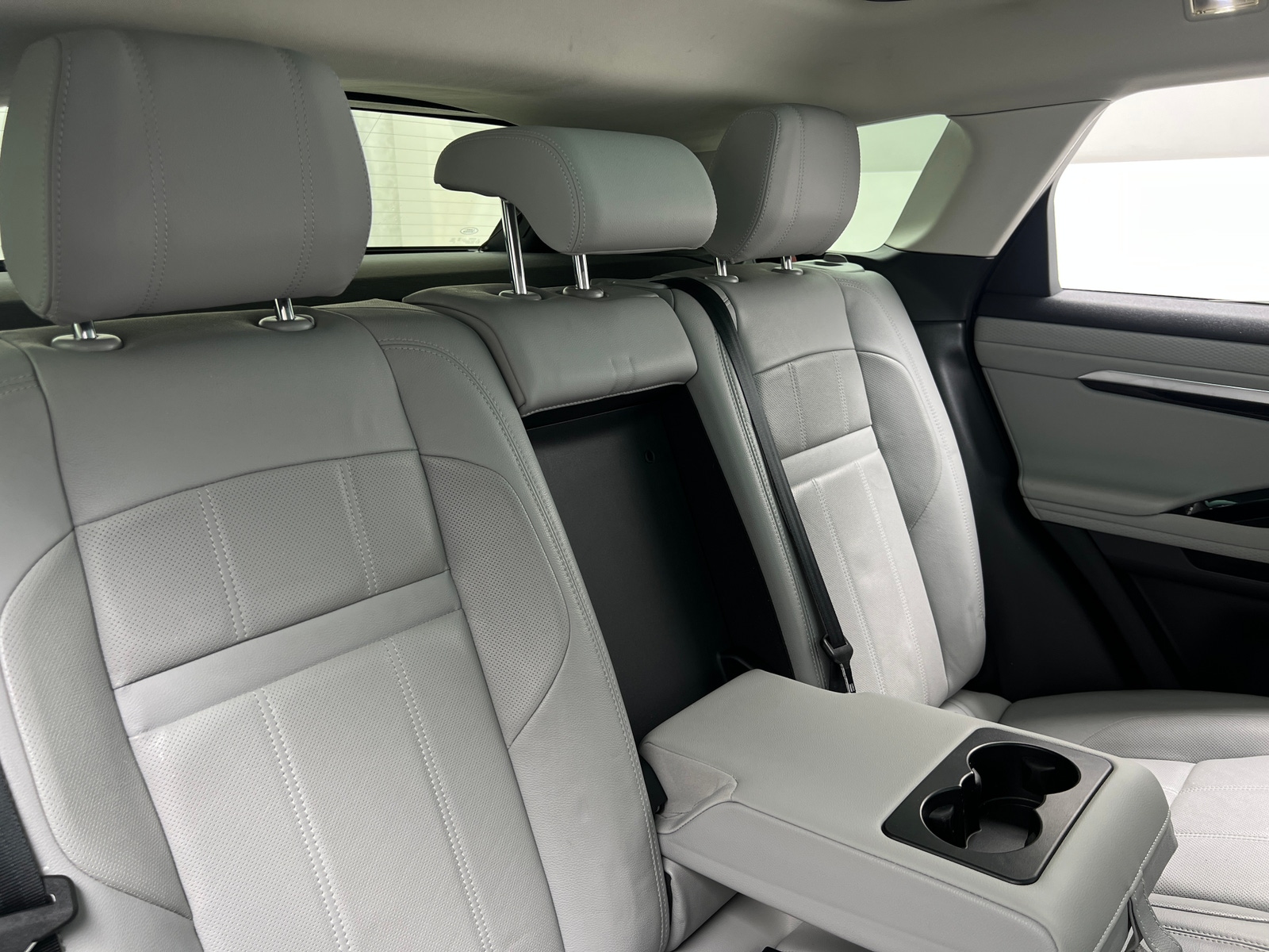 Thumbnail: 2021 Land Rover Range Rover Evoque - 5