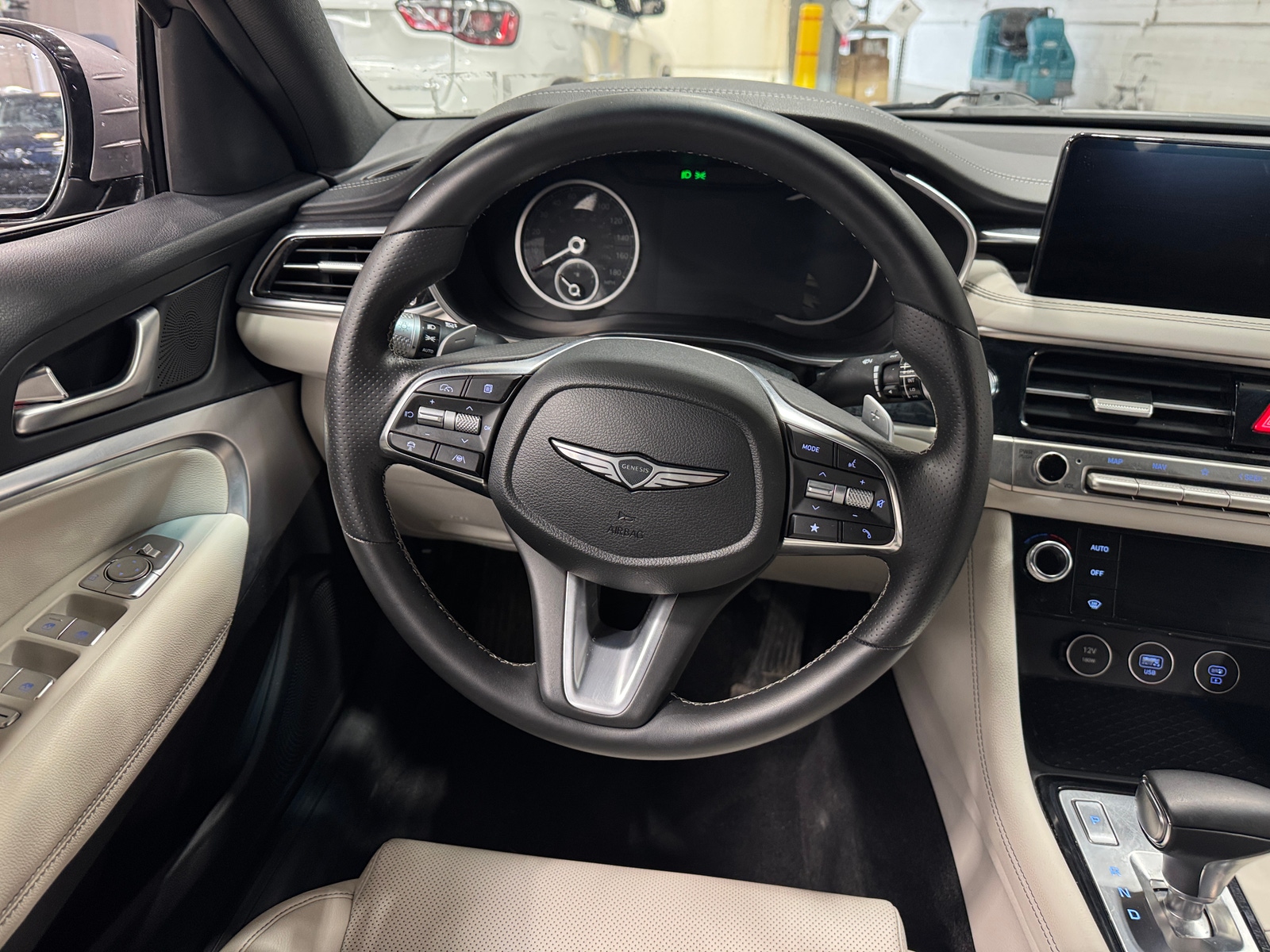 Thumbnail: 2025 Genesis G70 - 4