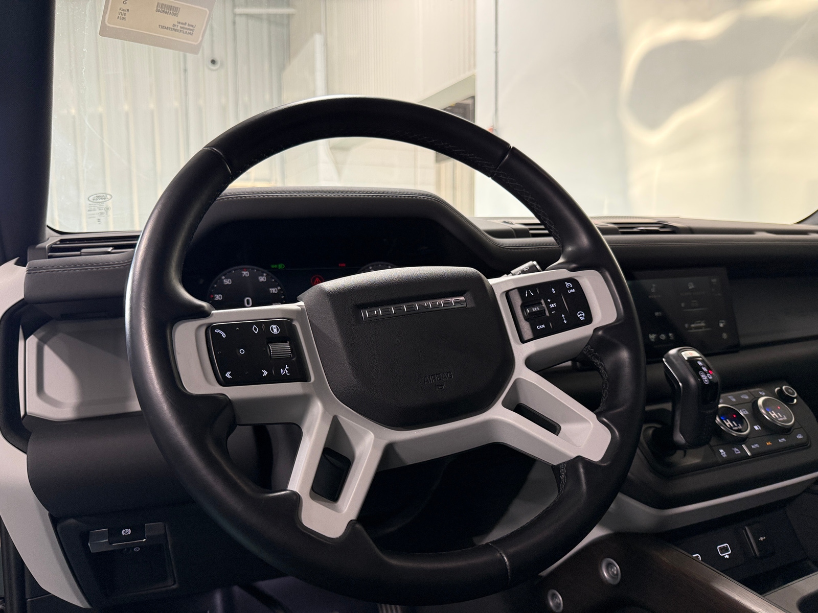 Thumbnail: 2024 Land Rover Defender - 4