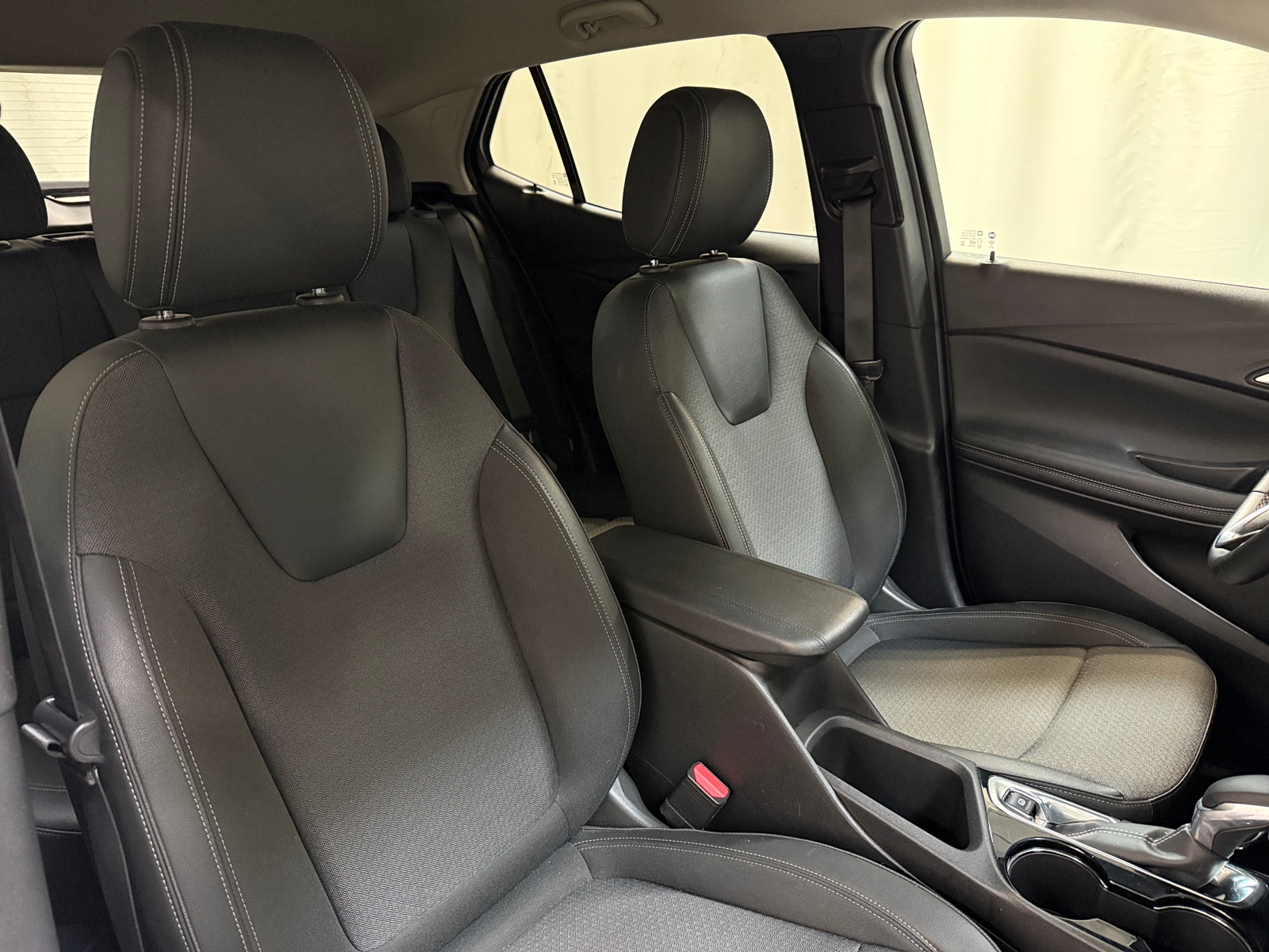 Thumbnail: 2025 Buick Encore GX - 2